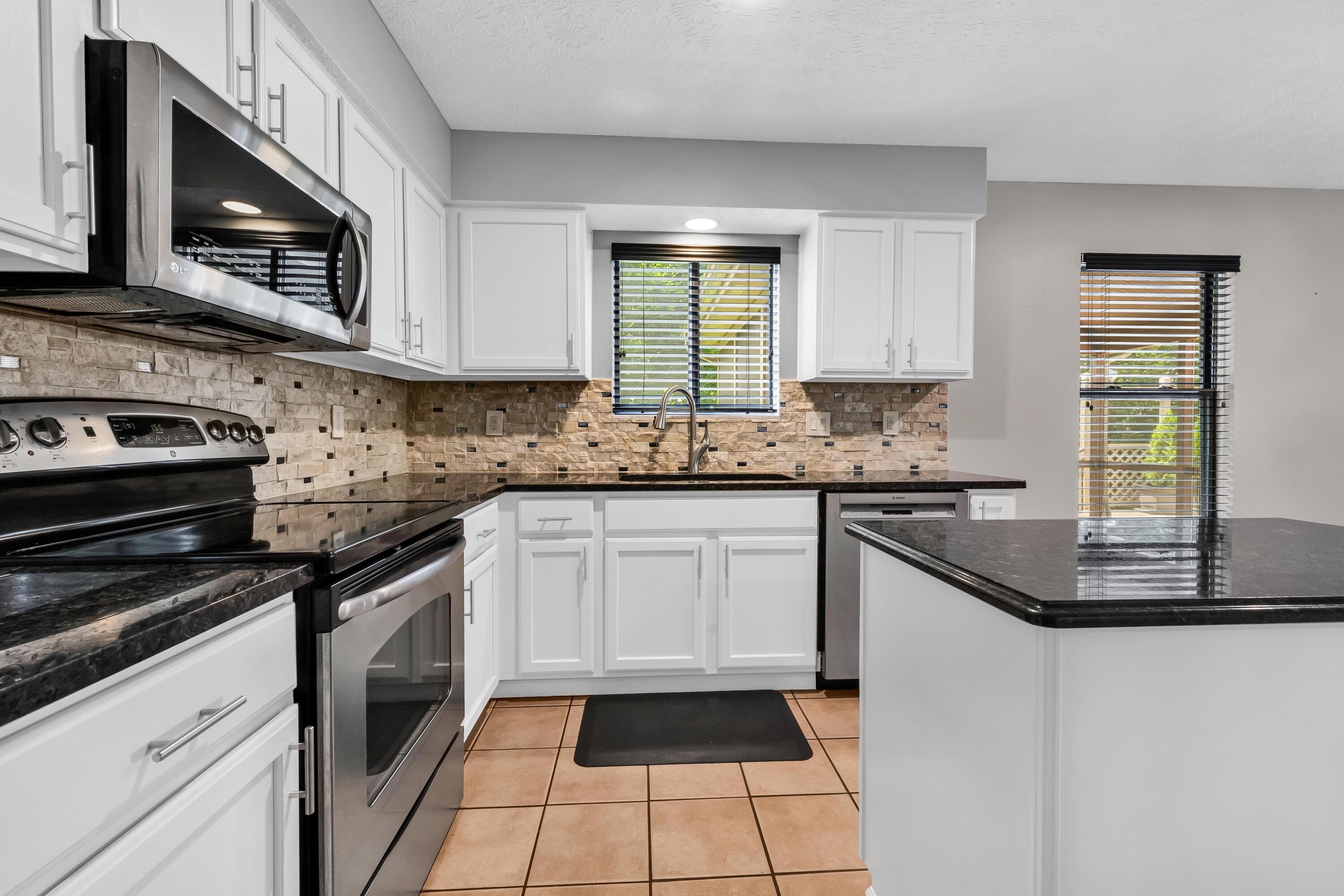 4695 Winery Way Property Photo 22