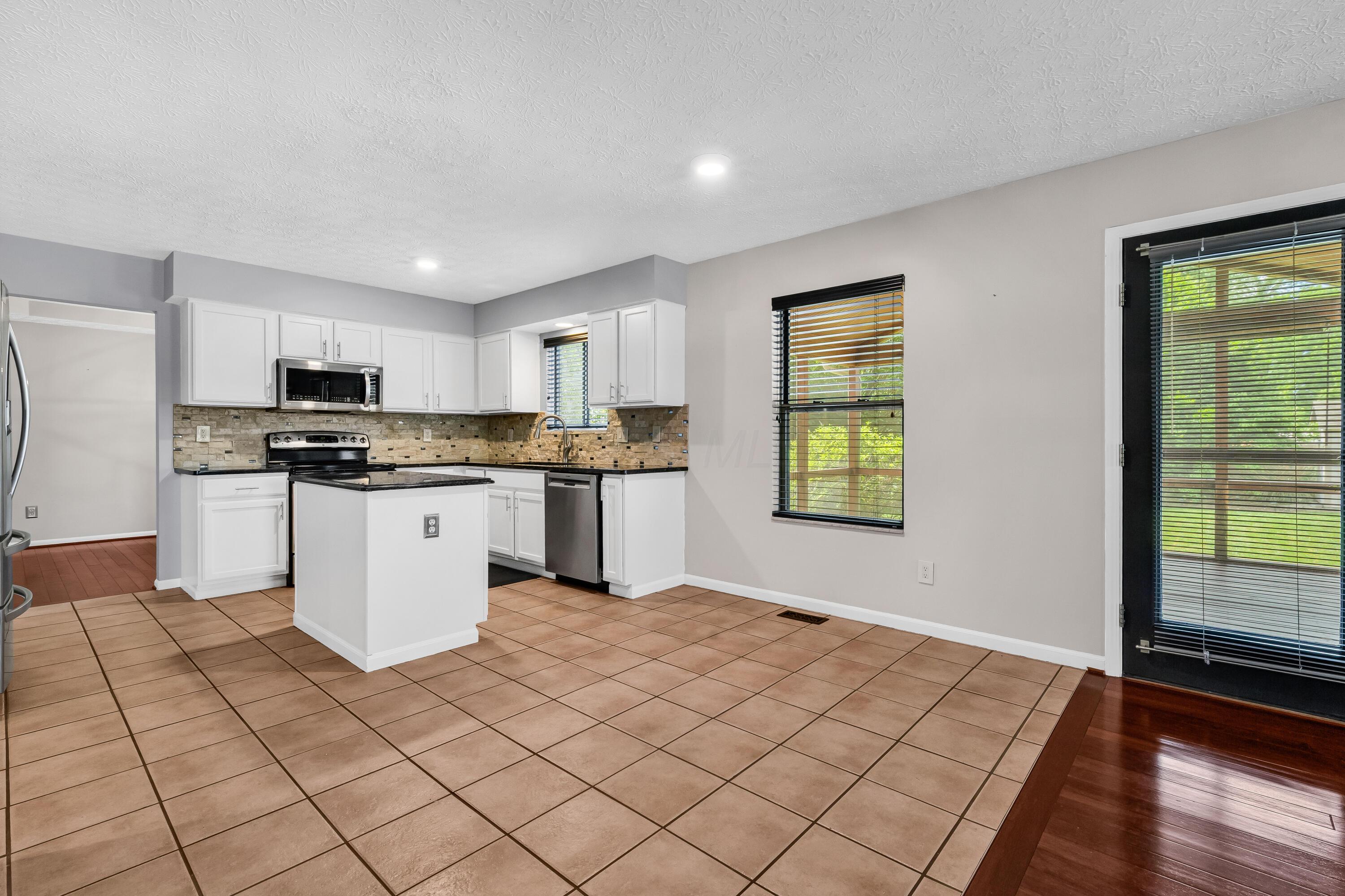 4695 Winery Way Property Photo 28