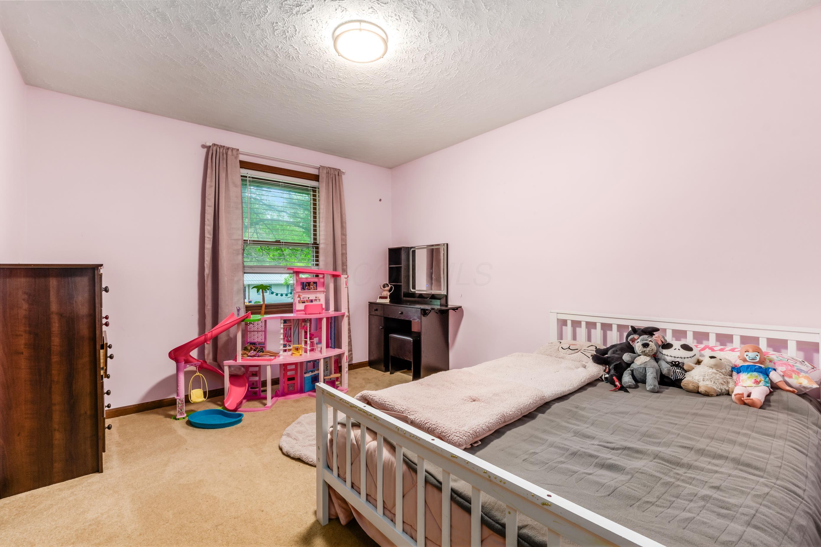 2560 Tarkman Property Photo 16