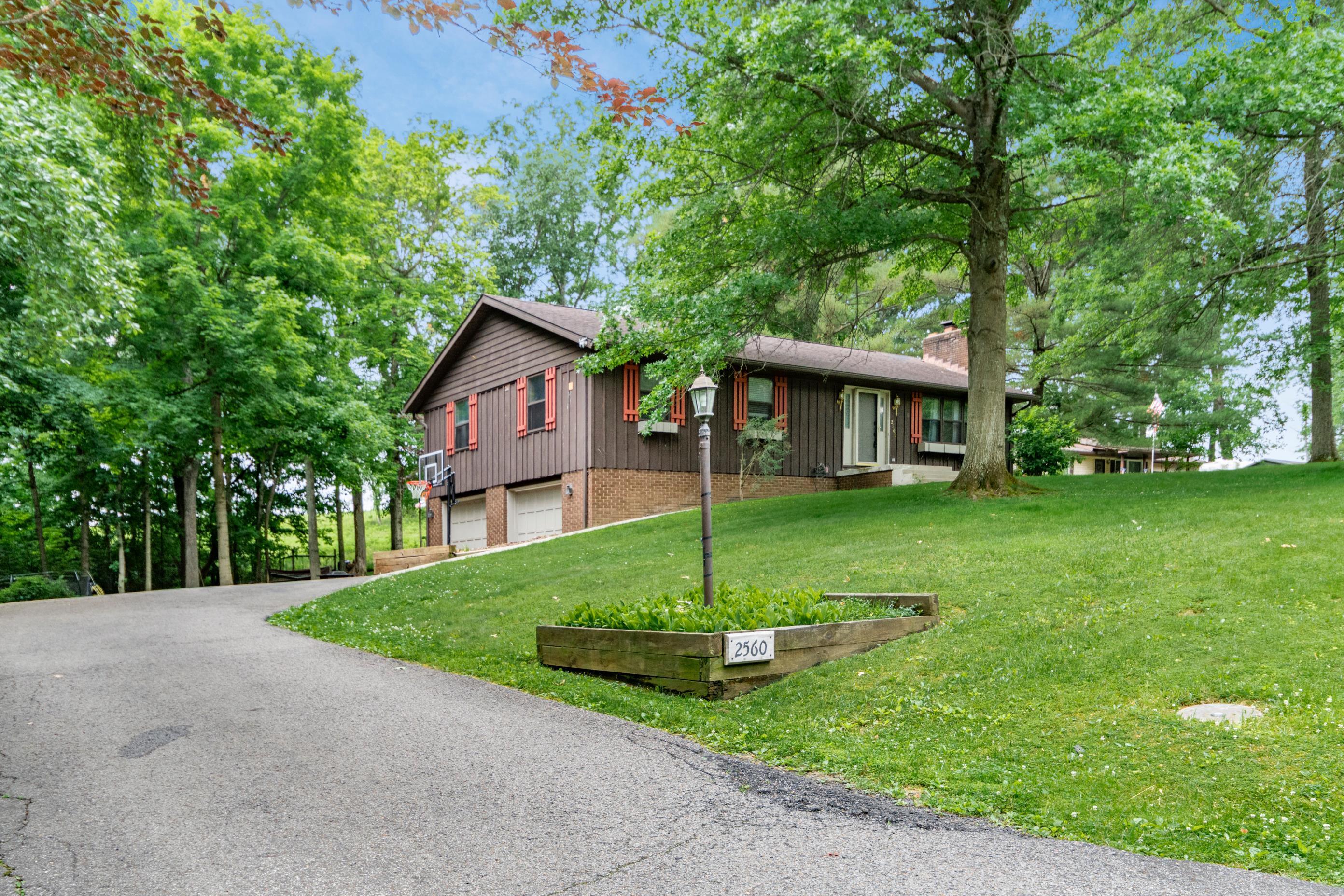 2560 Tarkman Property Photo 41