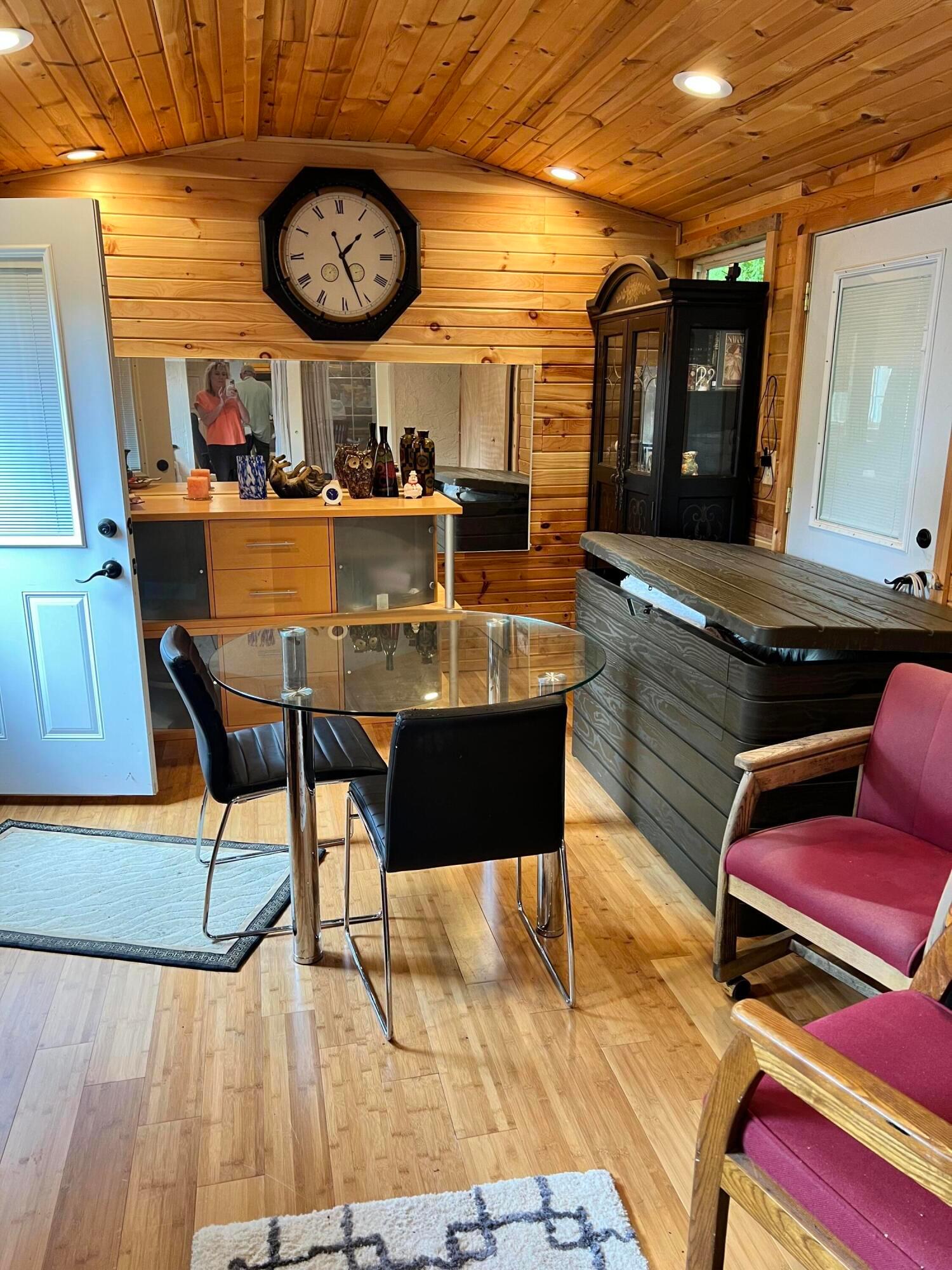 226021710 Property Photo 26