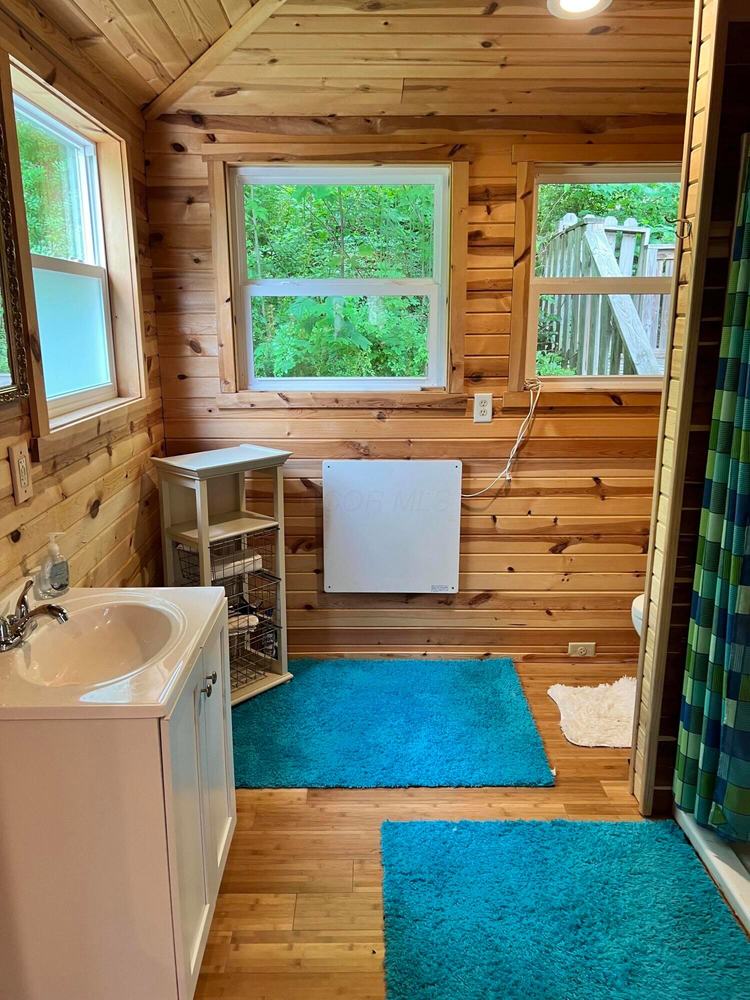 226021710 Property Photo 31