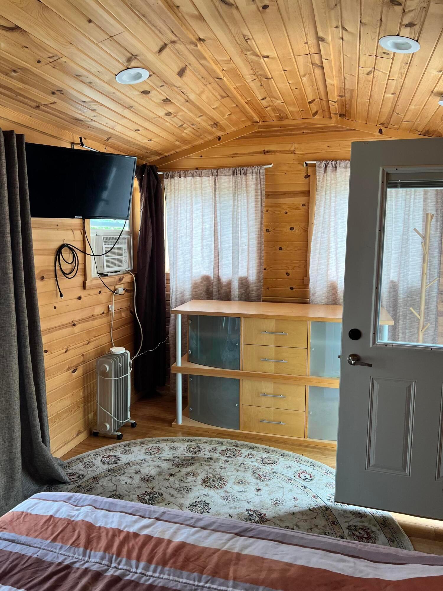 226021710 Property Photo 34