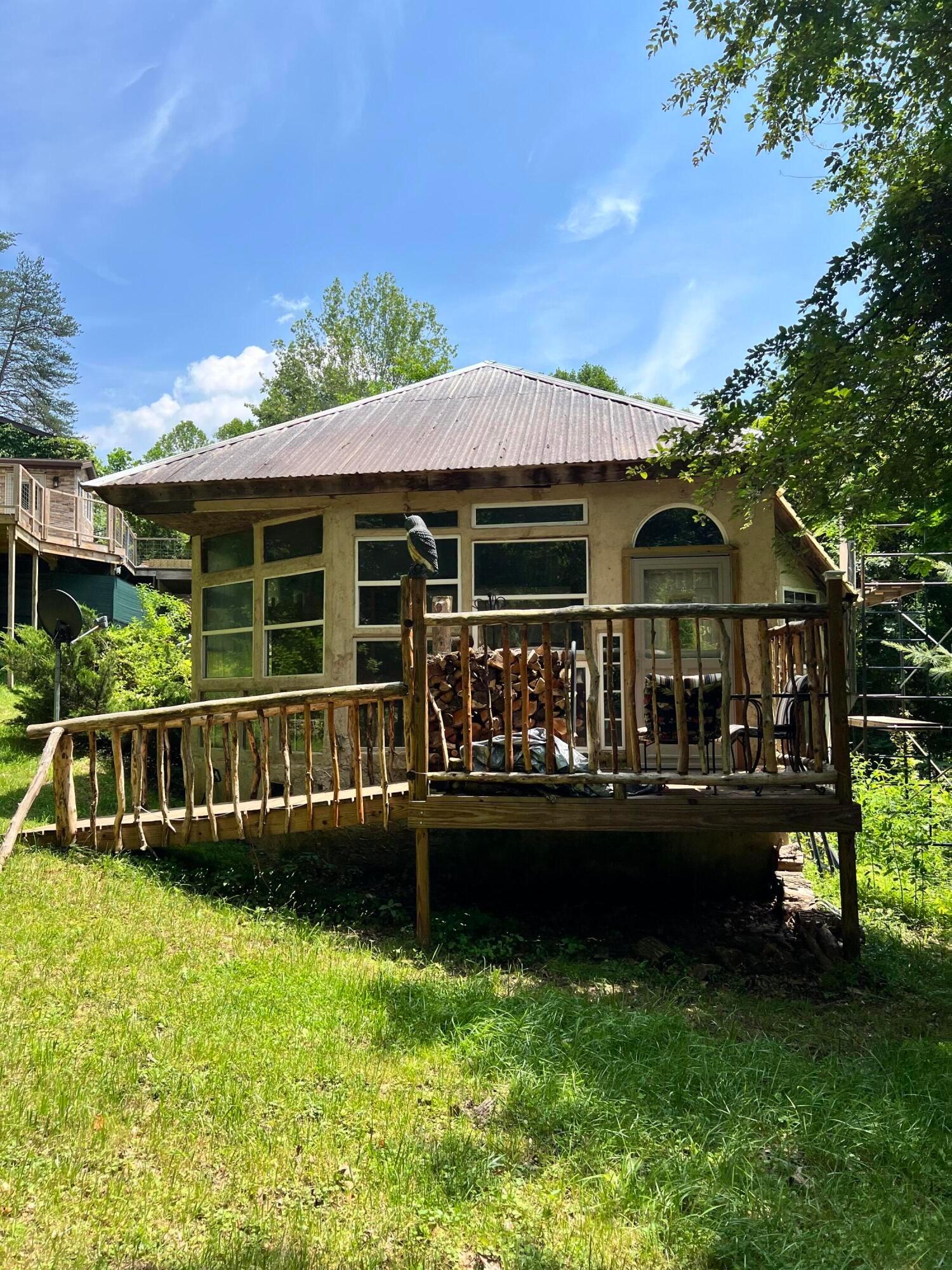 226021710 Property Photo 65