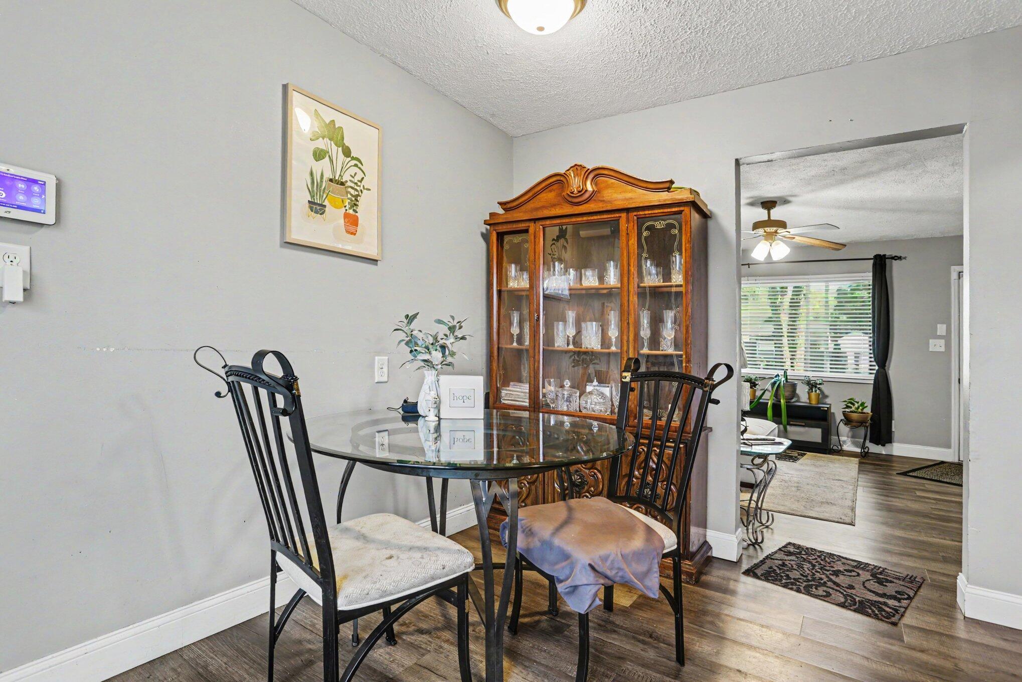 1280 Smith Road Property Photo 7