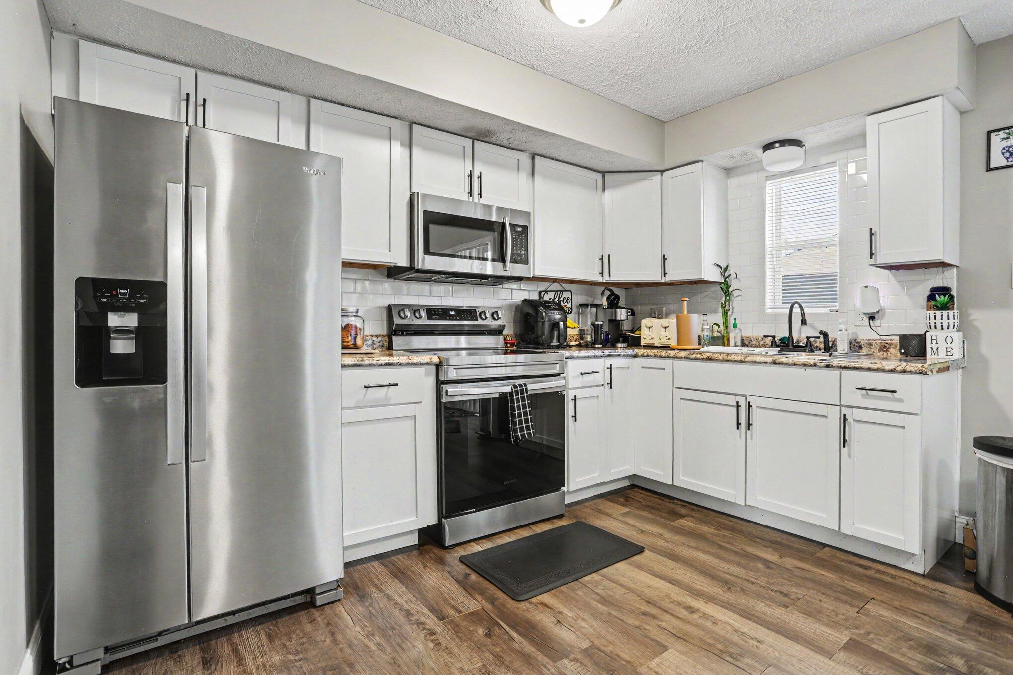 1280 Smith Road Property Photo 9