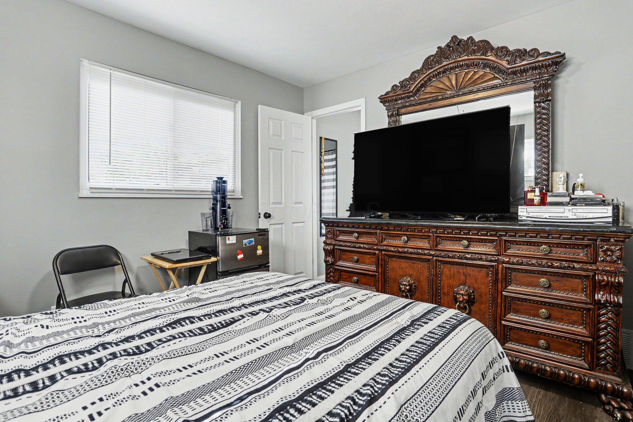 1280 Smith Road Property Photo 15