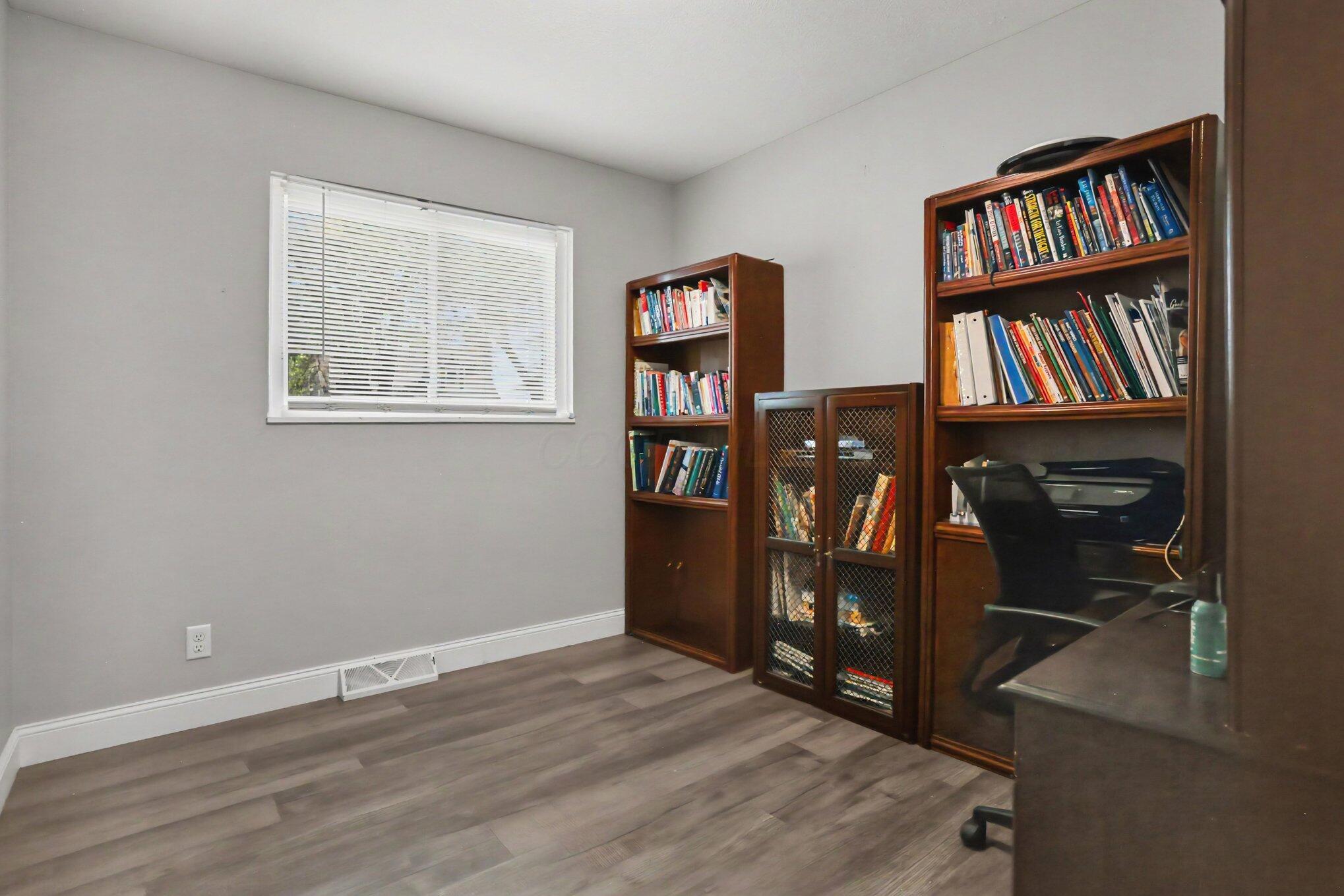 1280 Smith Road Property Photo 16