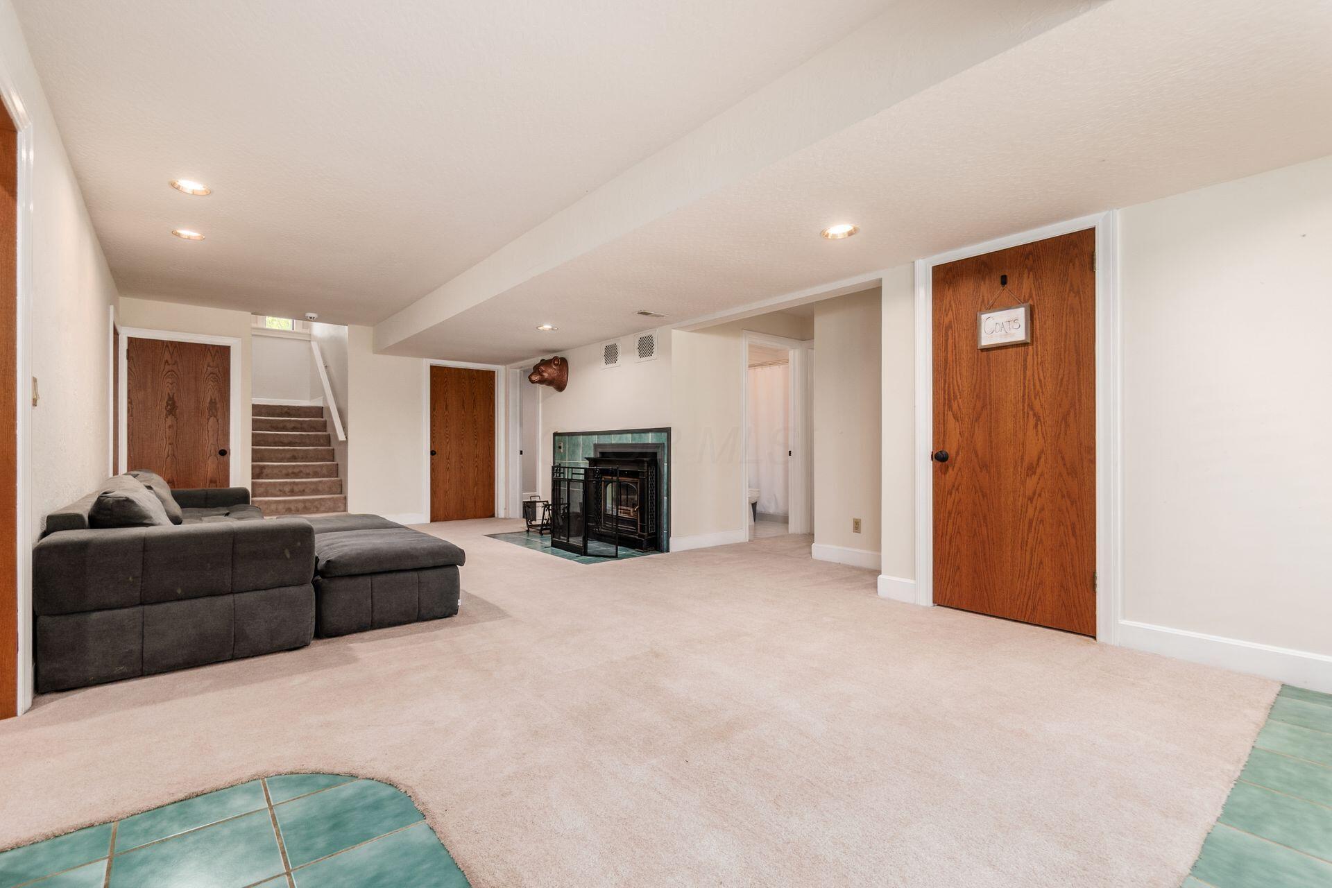 17041 Tulloss Road Property Photo 11