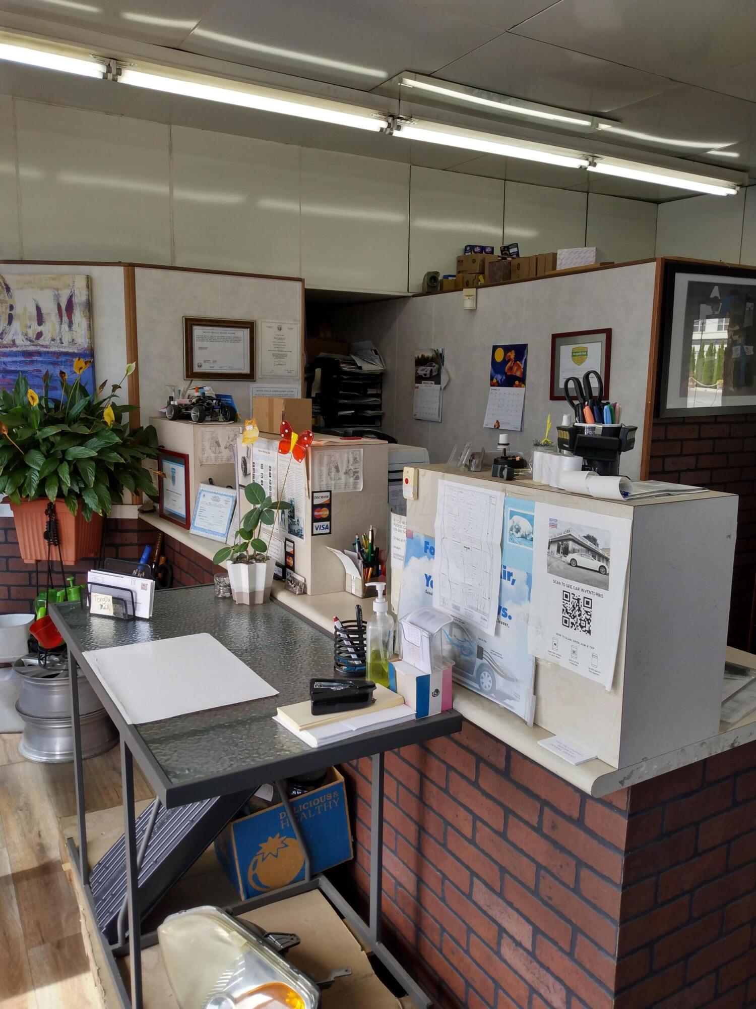 226021824 Property Photo 14