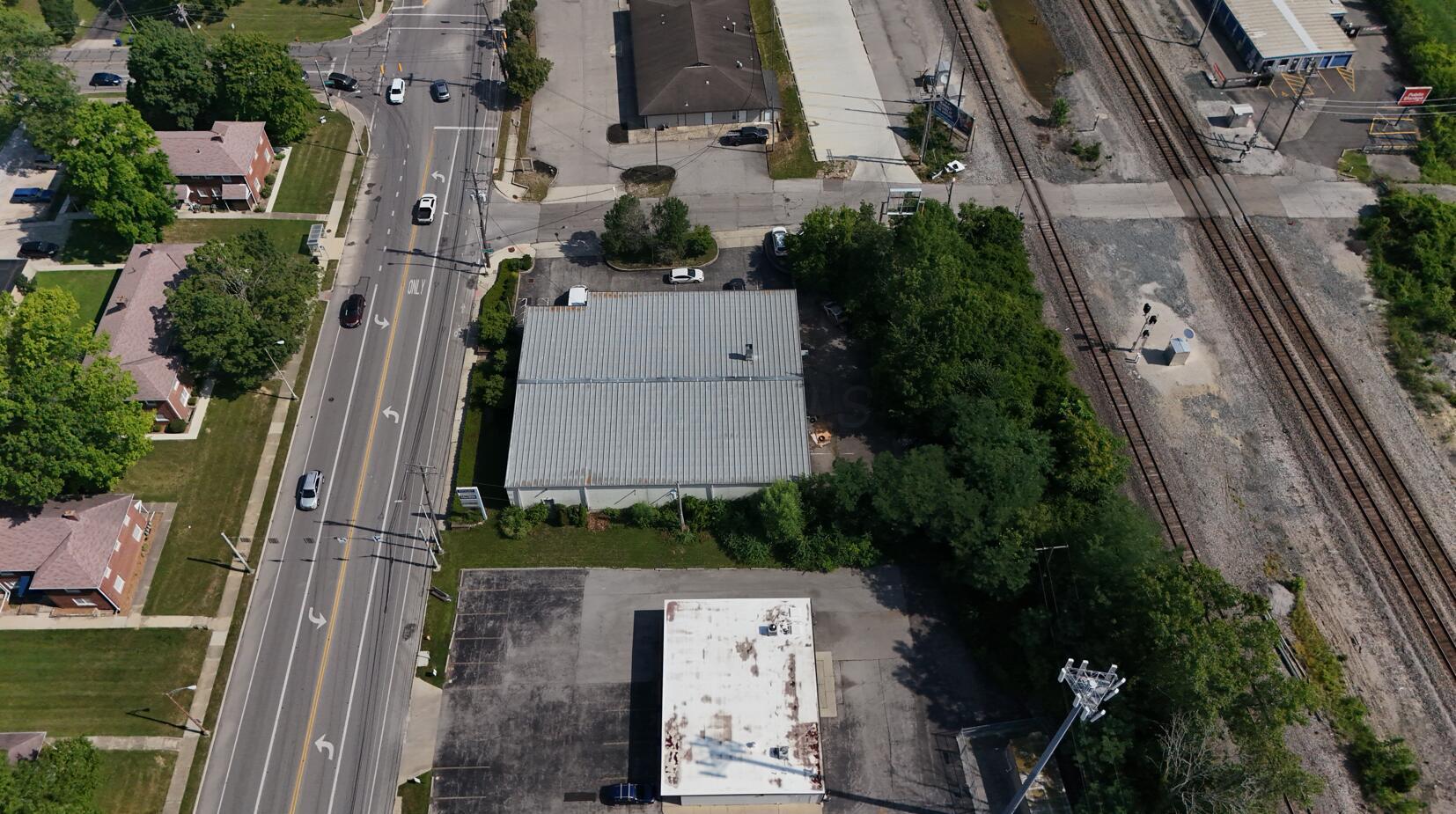 226021825 Property Photo 10