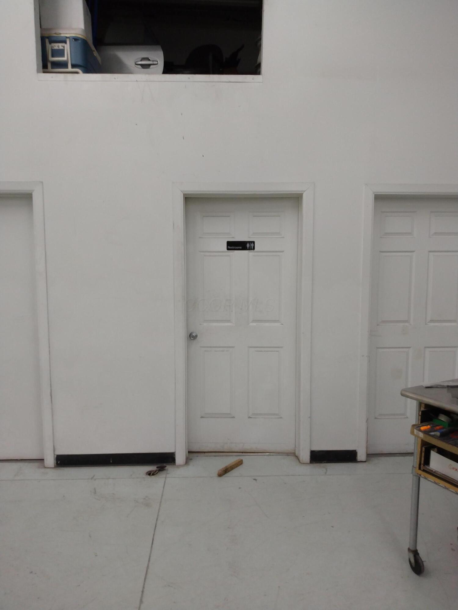 226021825 Property Photo 33