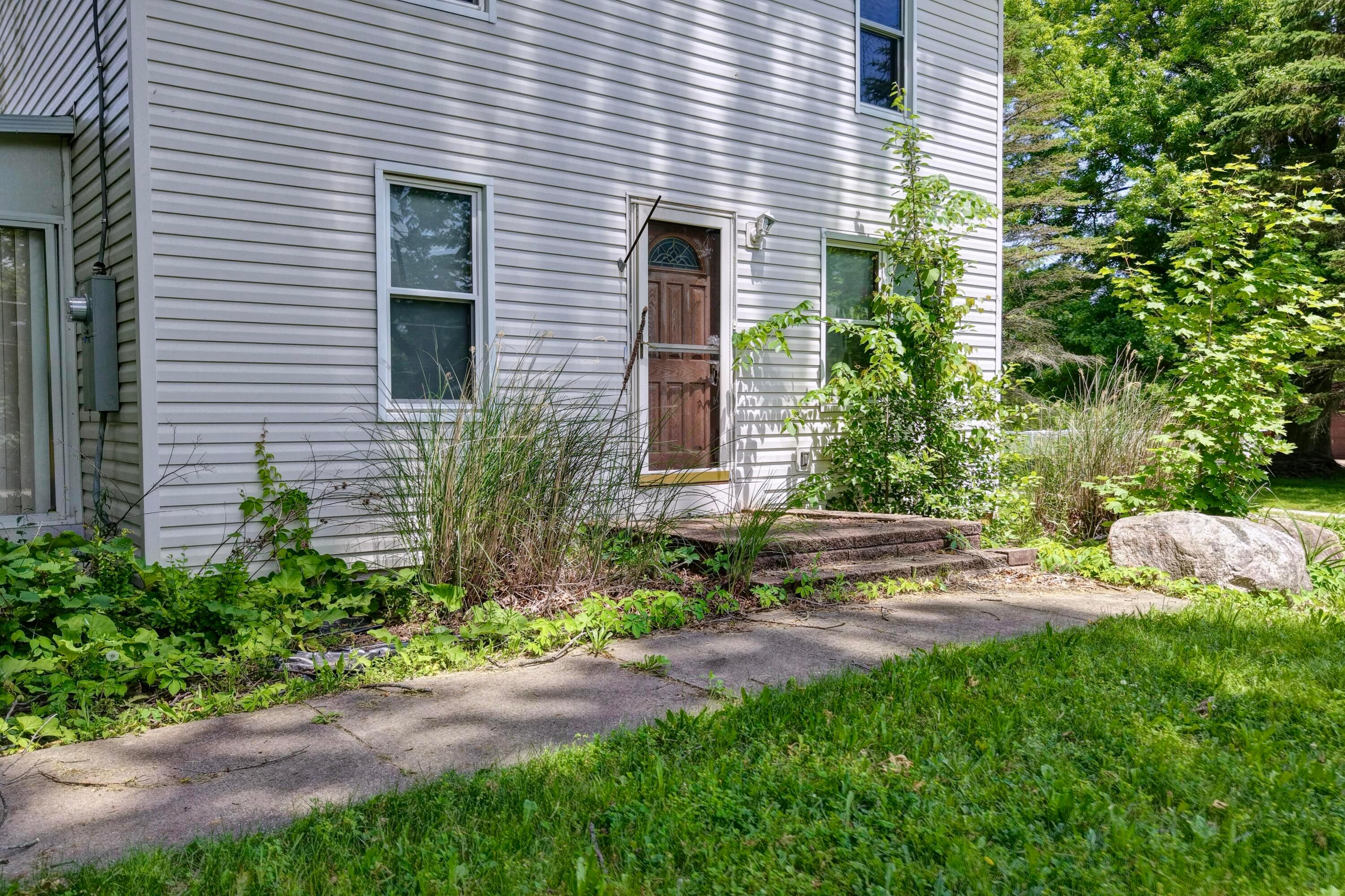 3993 Wadsworth Road Property Photo 6