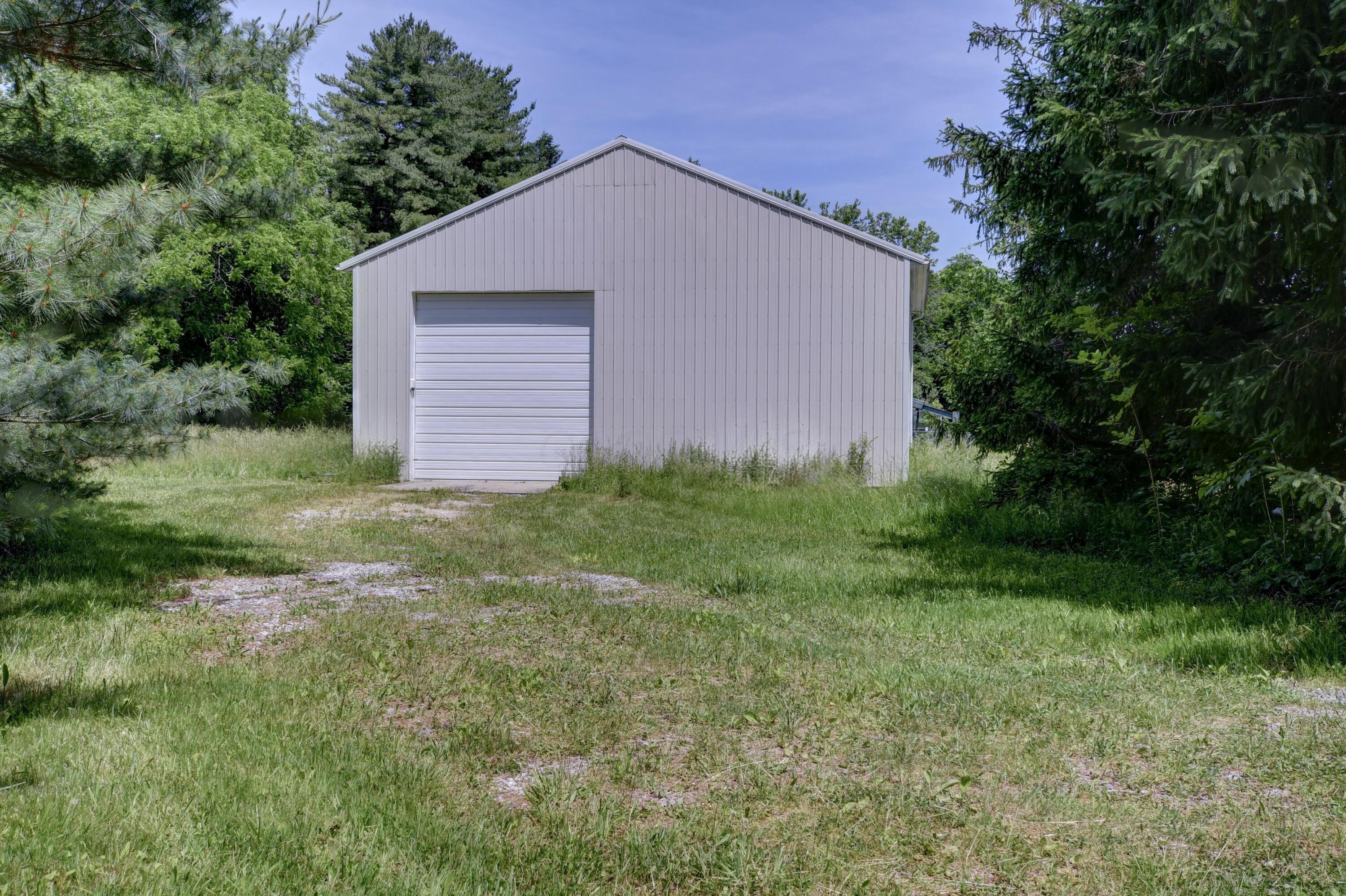 3993 Wadsworth Road Property Photo 25