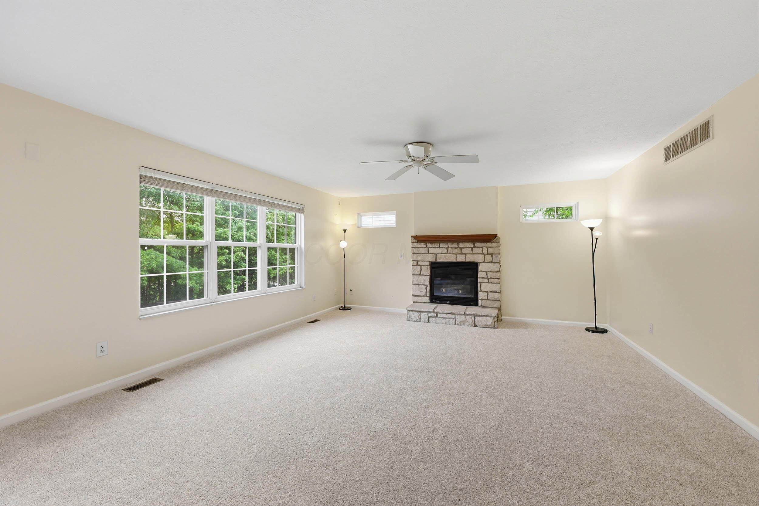 2830 Abbey Knoll Drive Property Photo 11