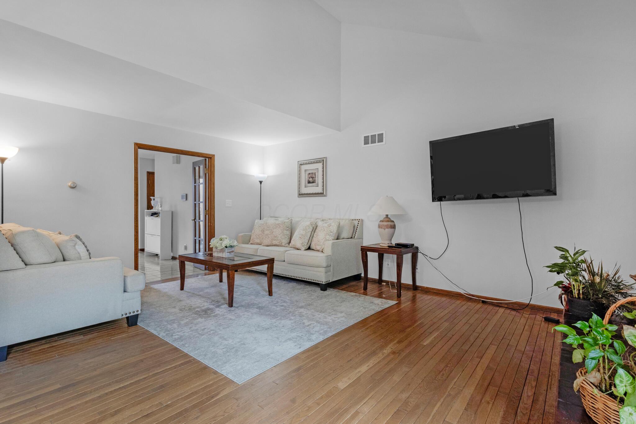2049 Willow Glen Lane, B Property Photo 18