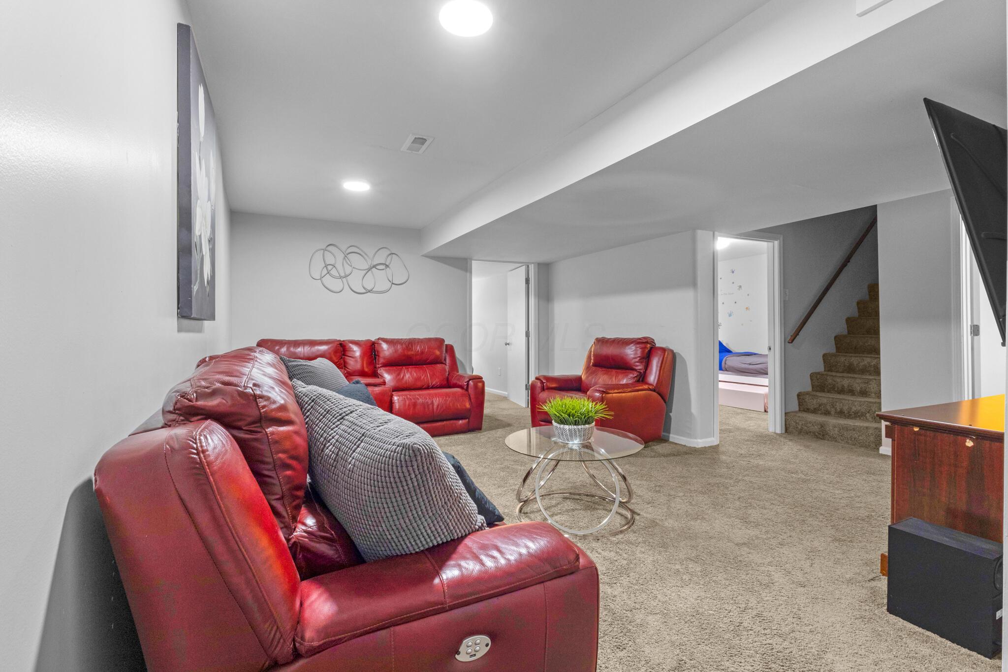 2049 Willow Glen Lane, B Property Photo 25