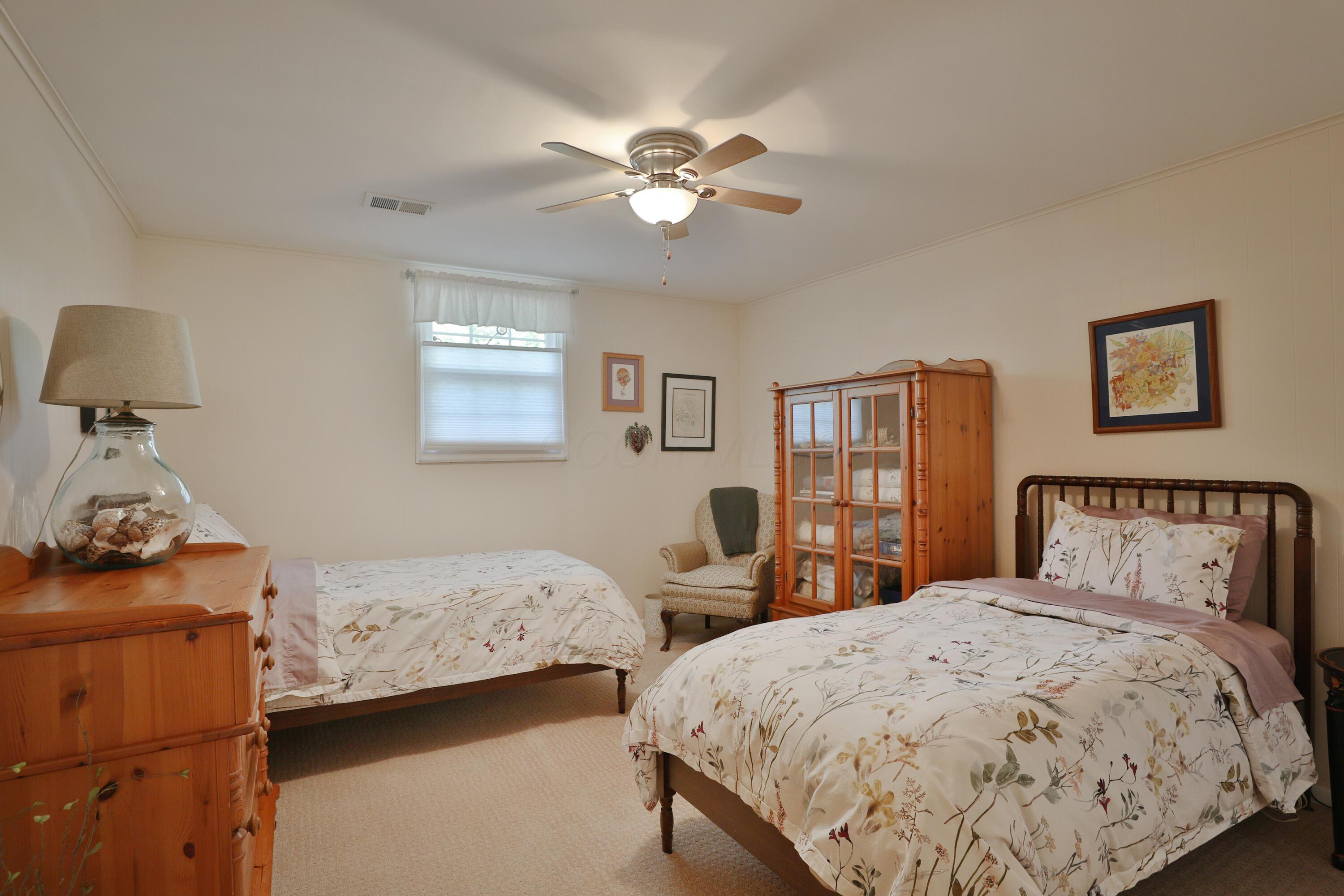 286 Beverly Place Property Photo 41