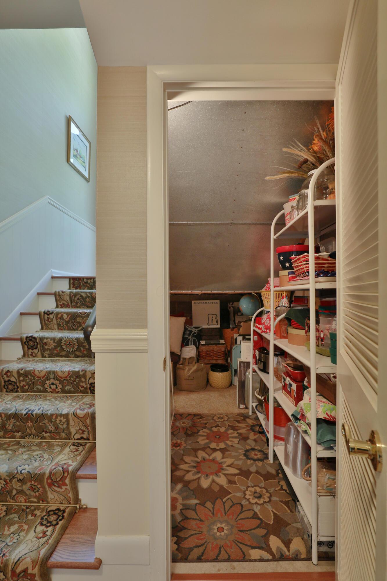 286 Beverly Place Property Photo 48