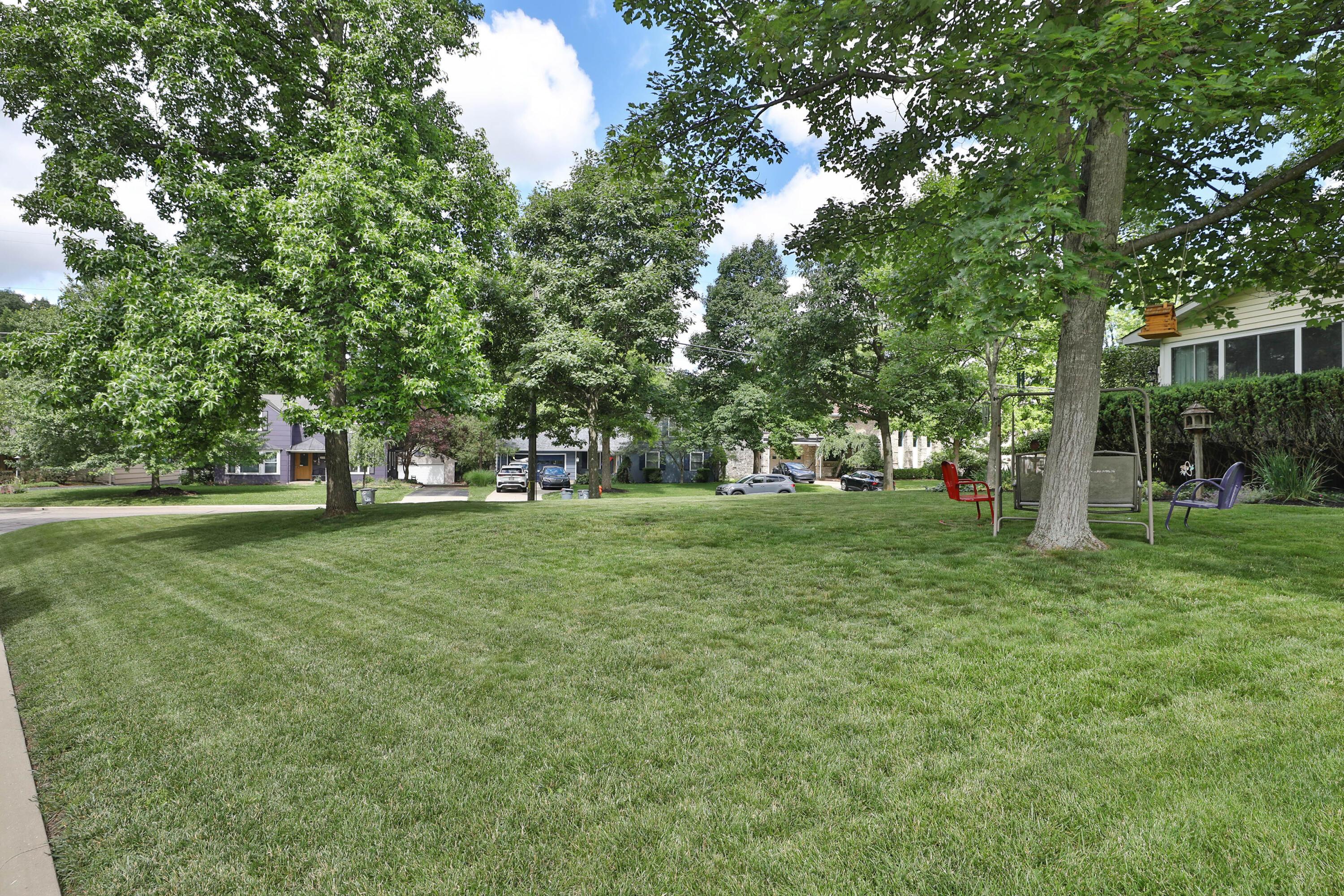 286 Beverly Place Property Photo 51