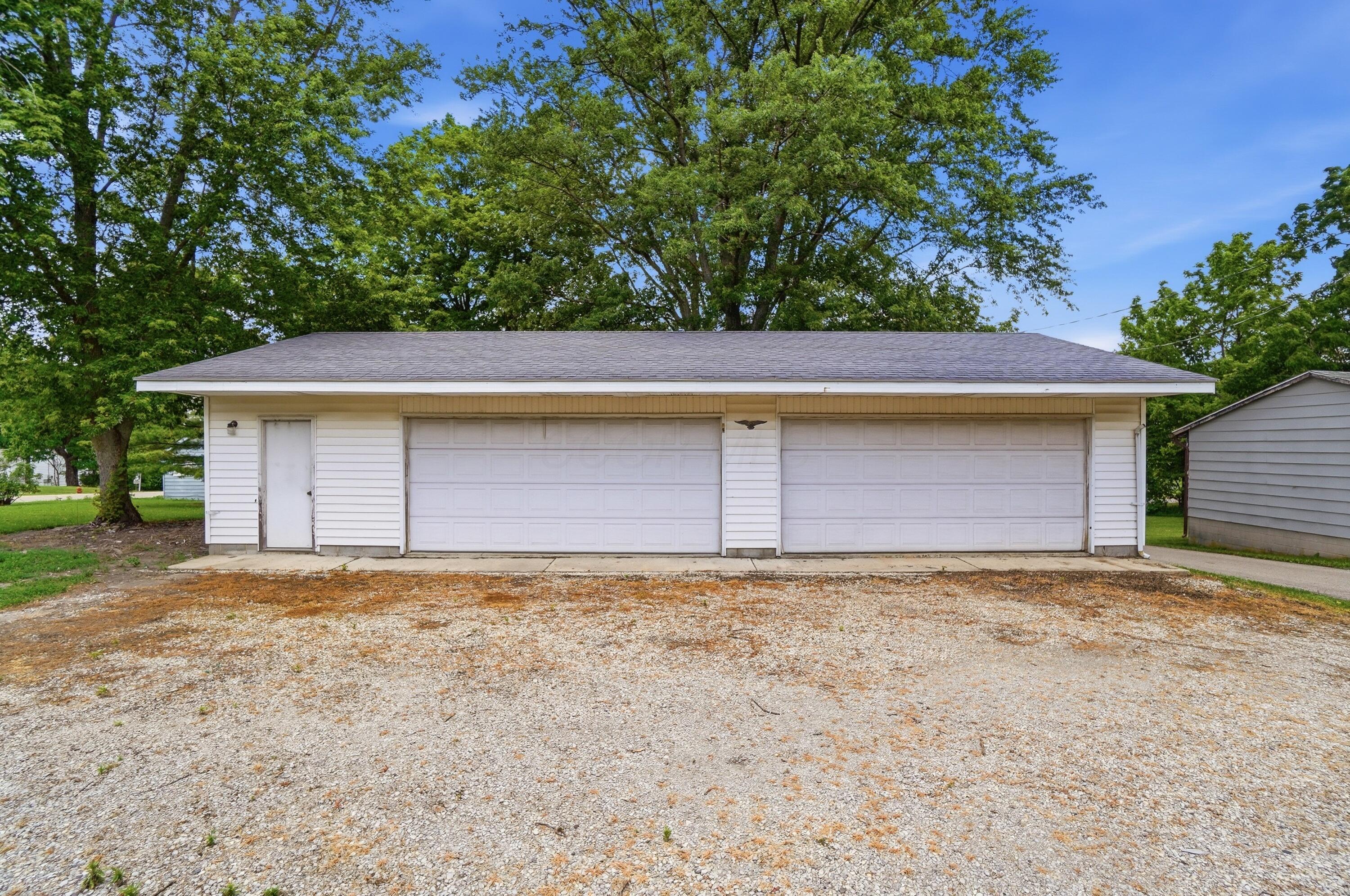 18 N Champaign Street Property Photo 37