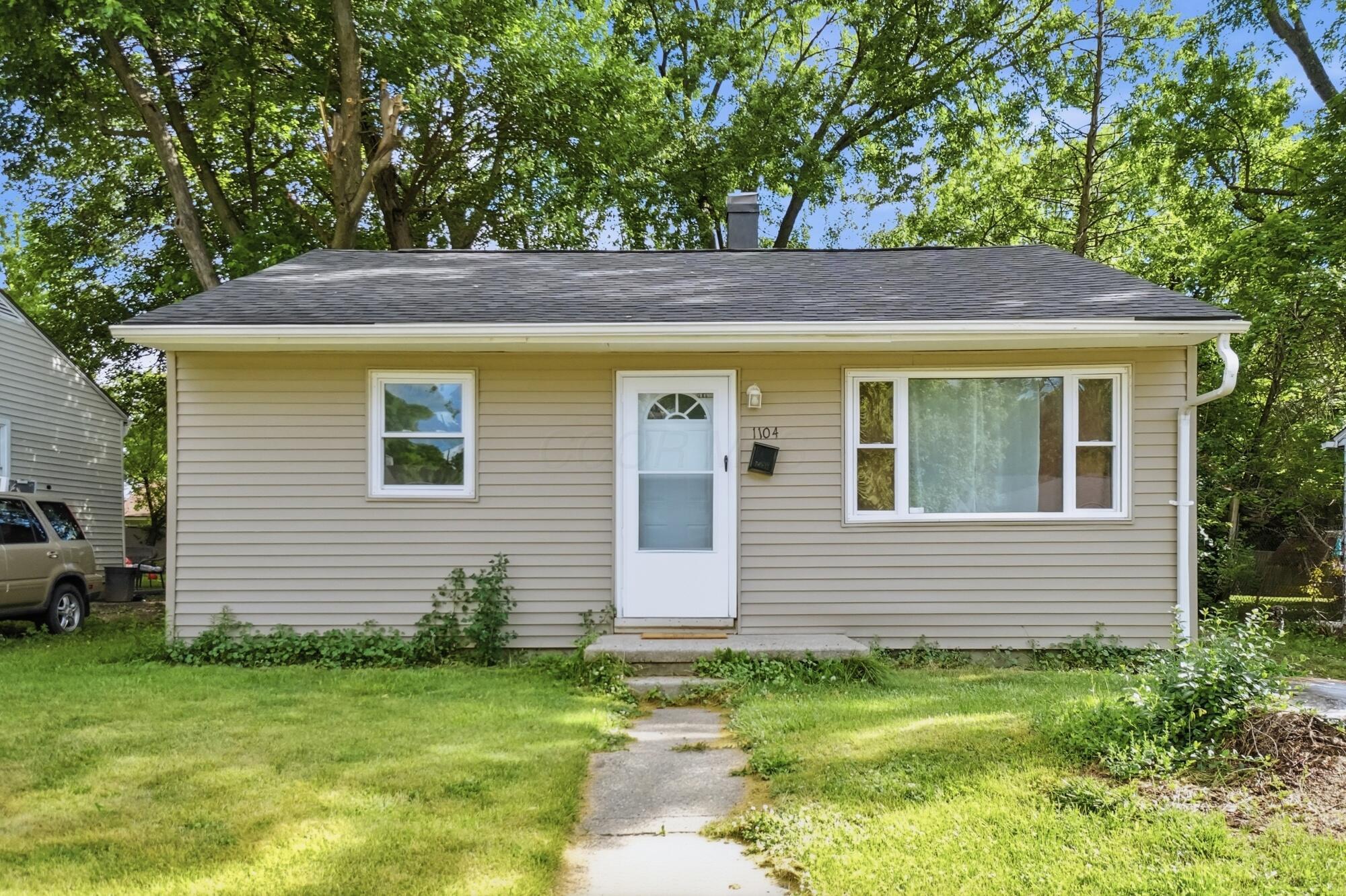 1104 Russell Avenue Property Photo 2