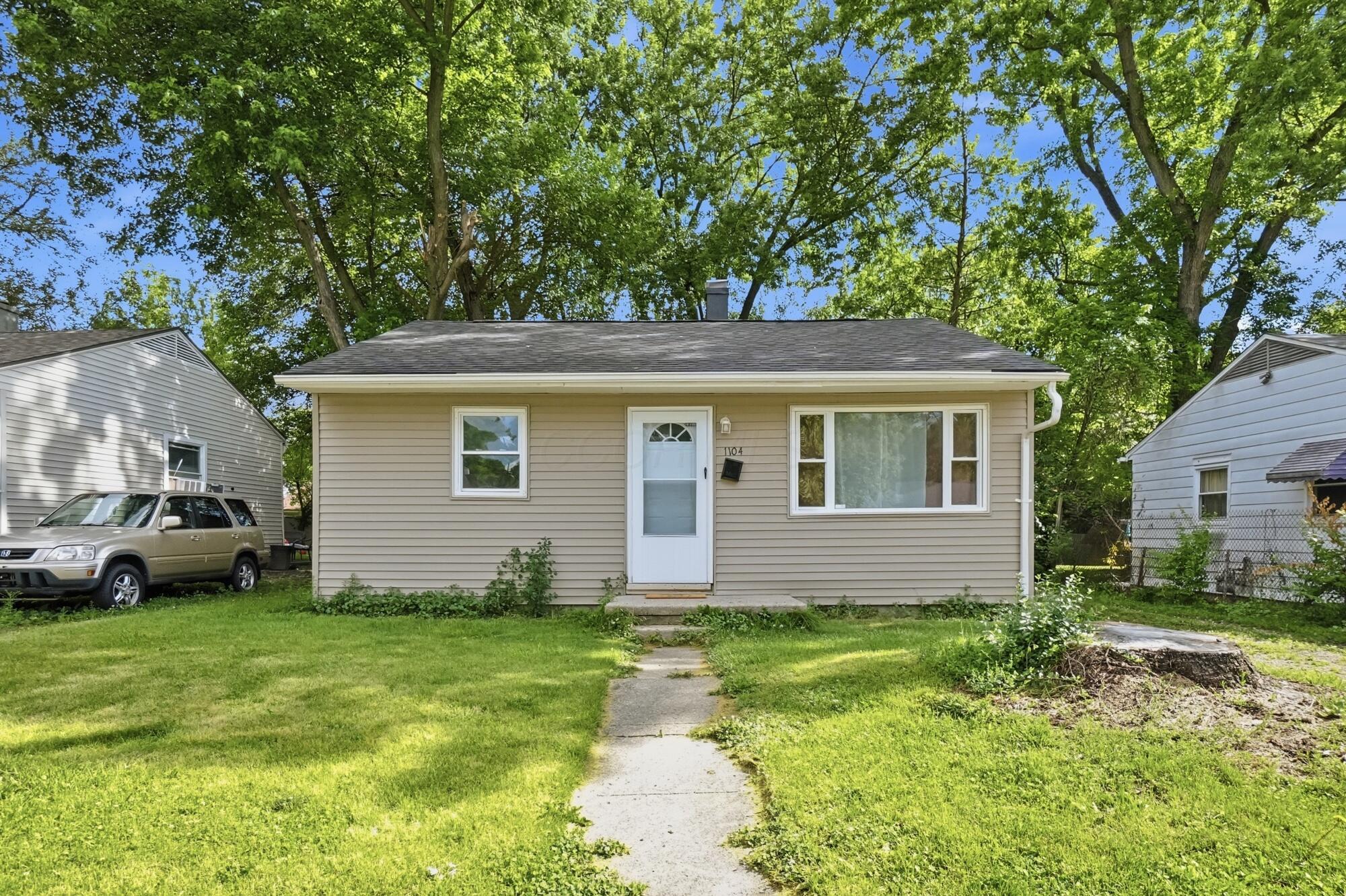 1104 Russell Avenue Property Photo 4