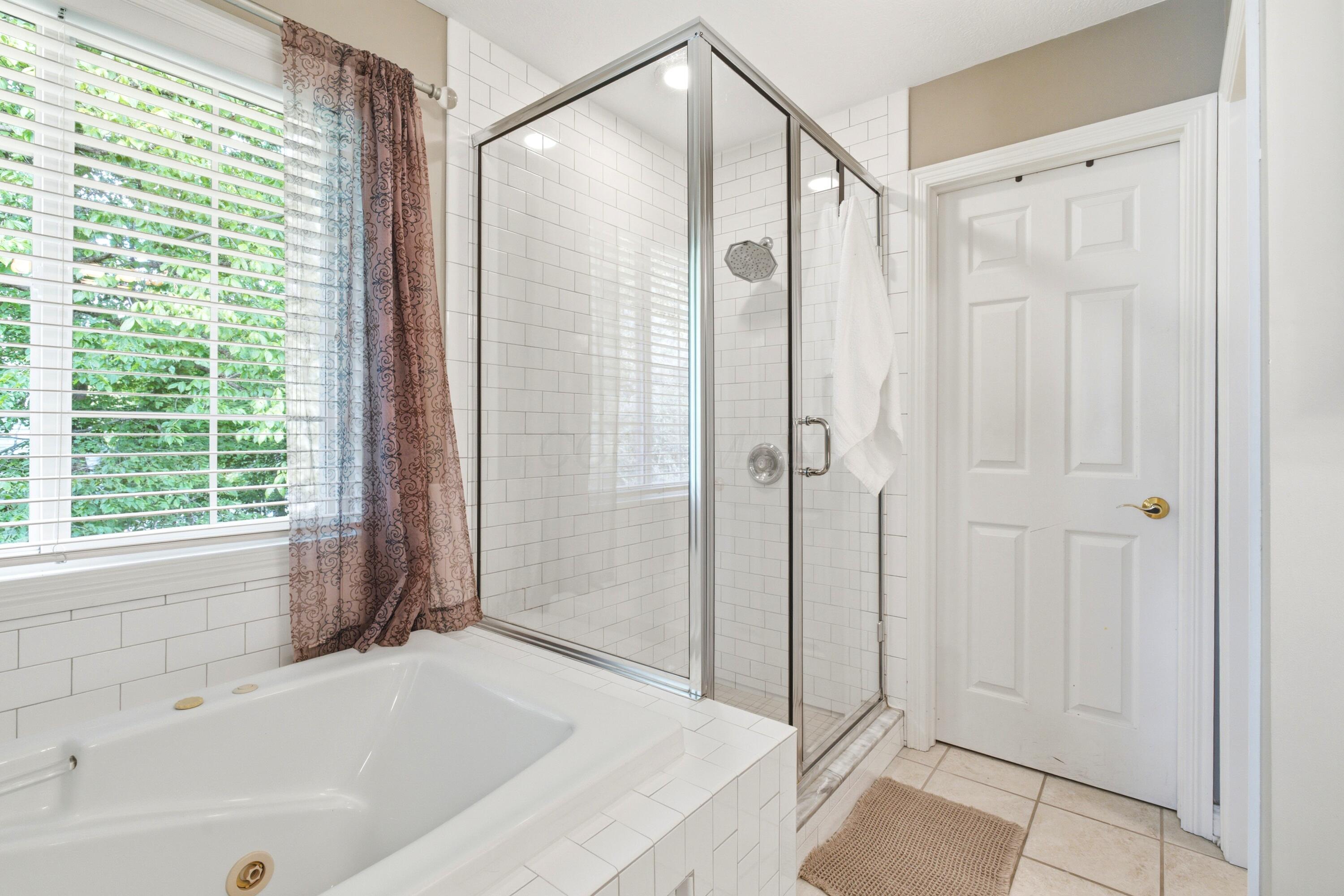 5069 Heath Gate Drive Property Photo 38