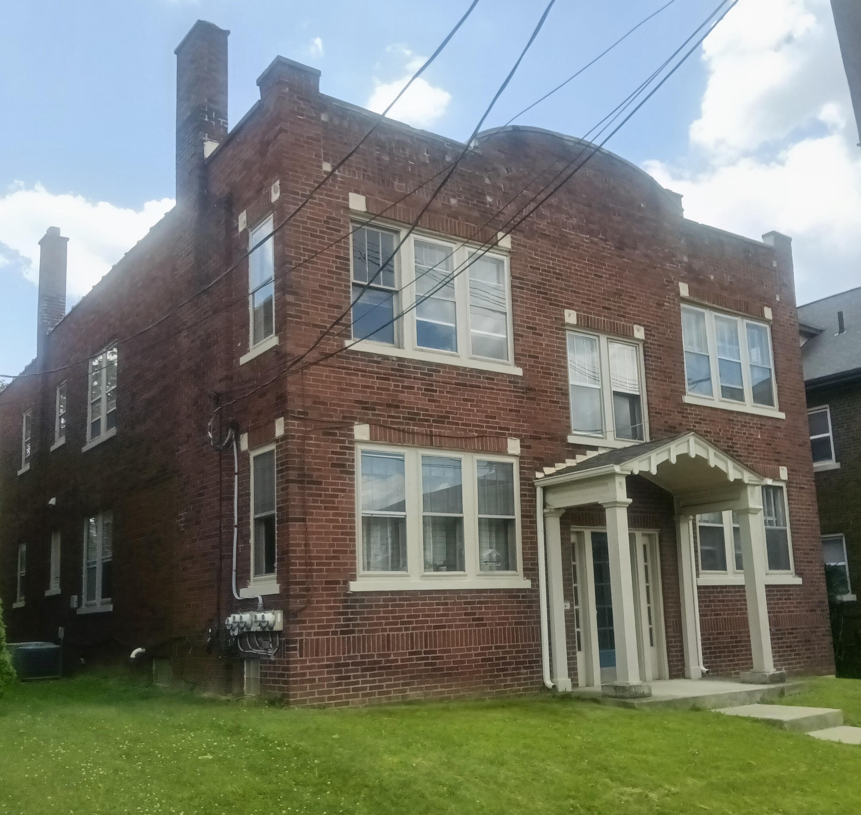 169 E Arcadia Avenue