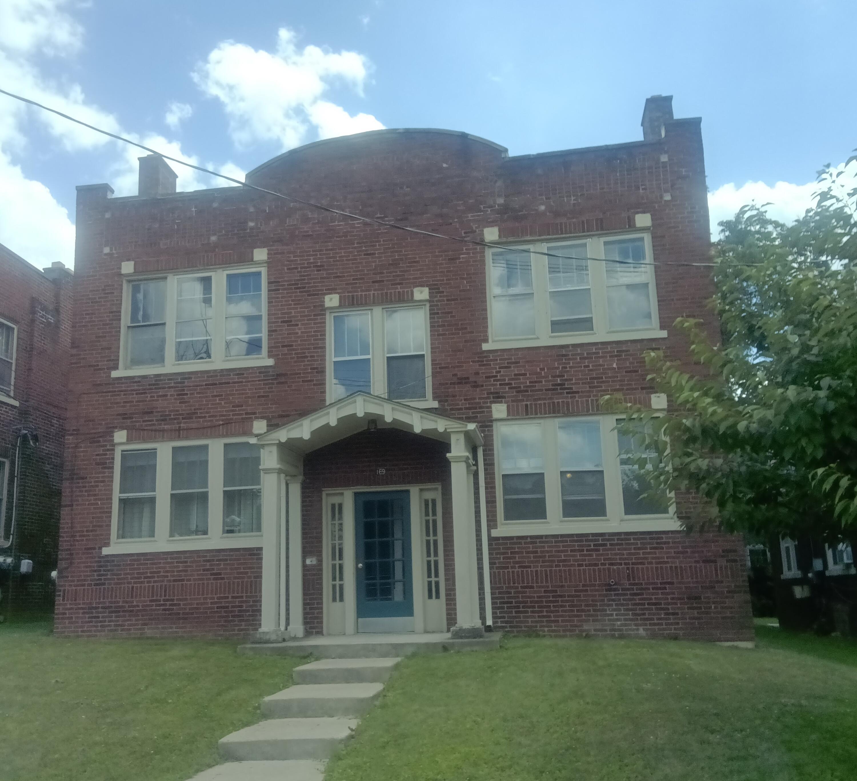 169 E Arcadia Avenue Property Photo 2