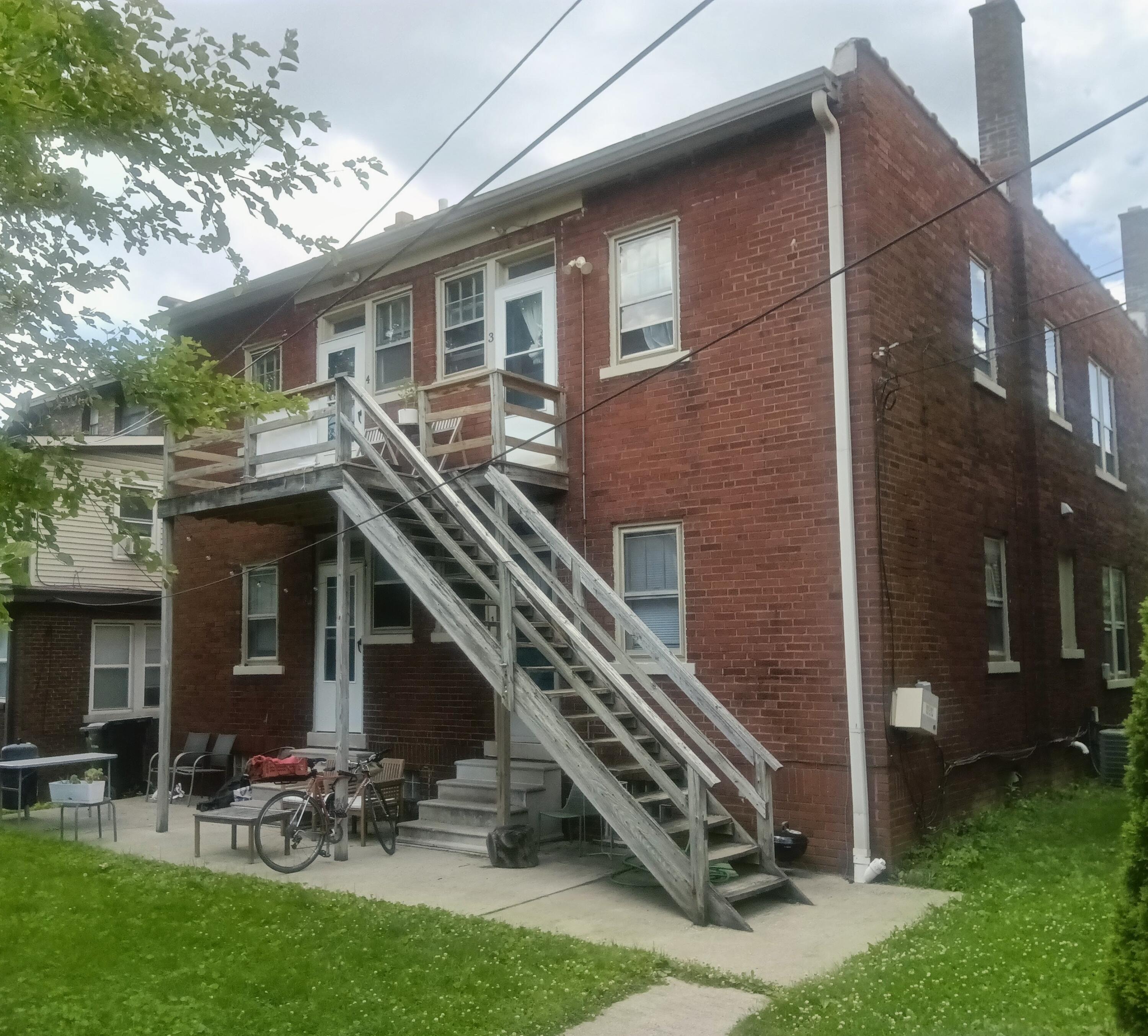 169 E Arcadia Avenue Property Photo 3