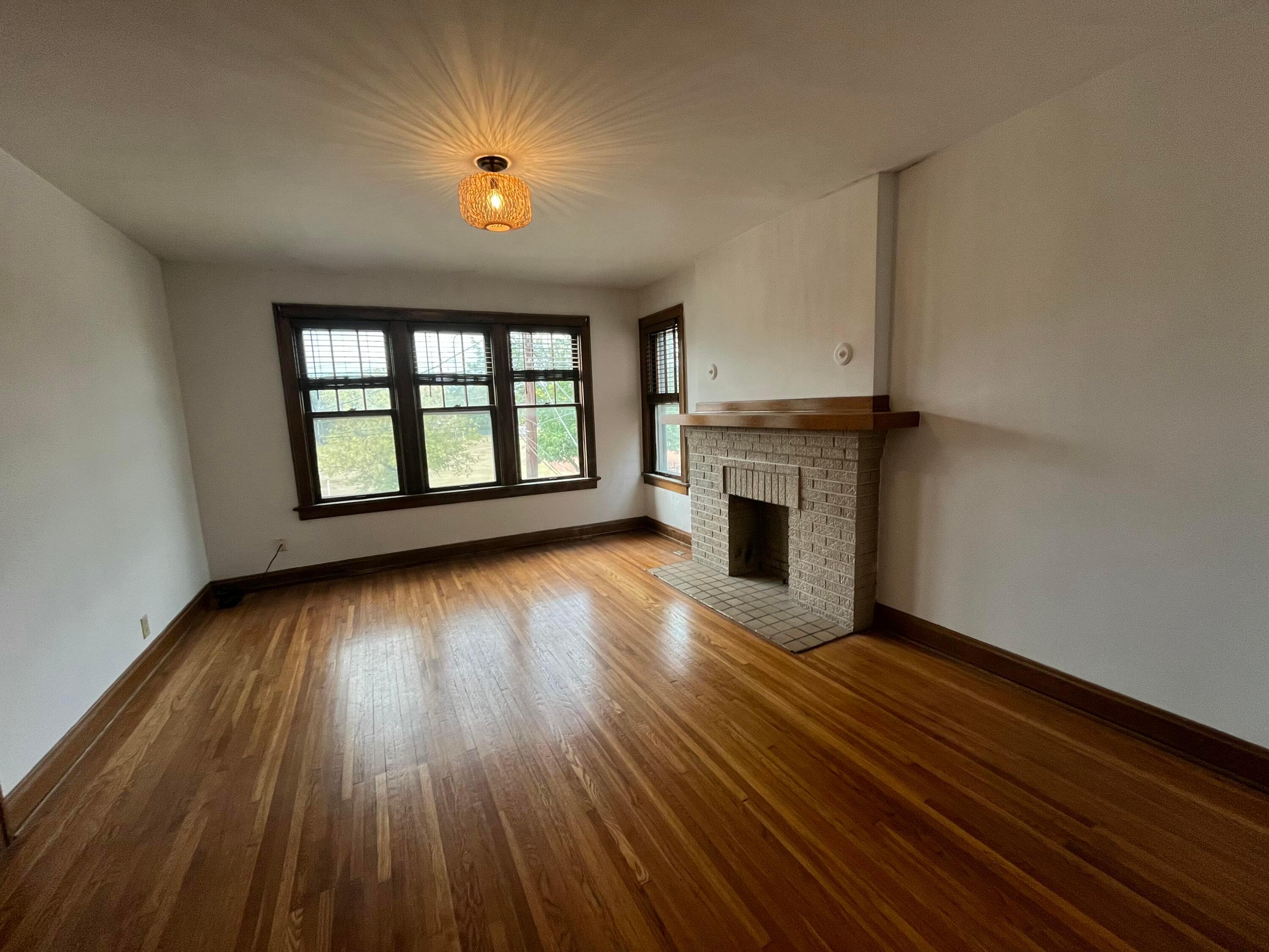 169 E Arcadia Avenue Property Photo 4