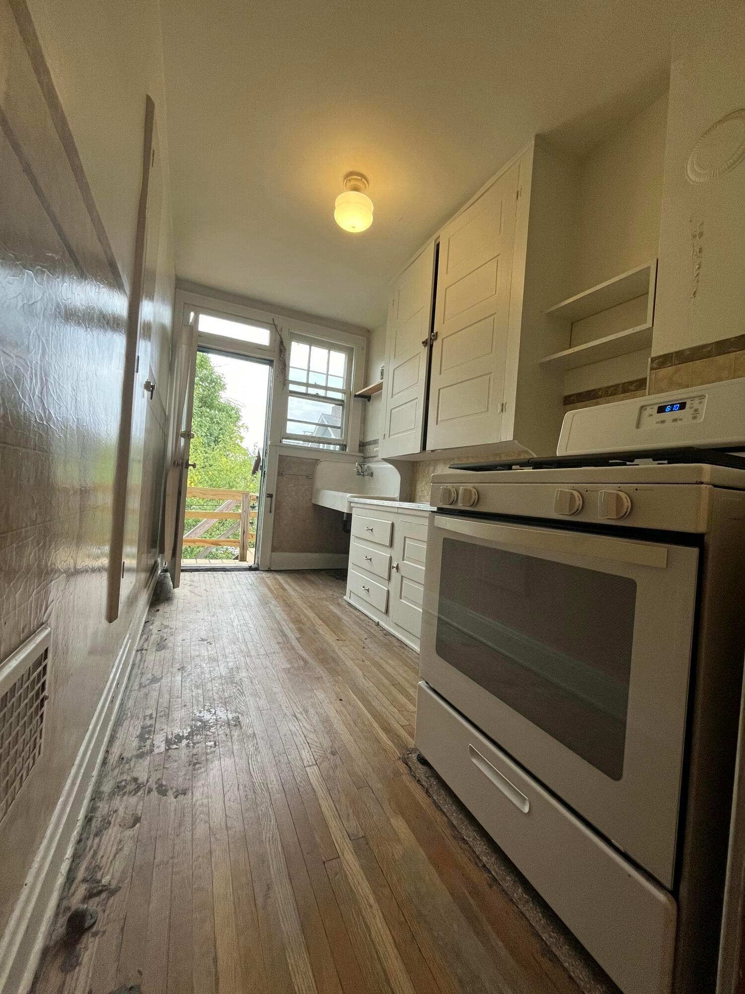 169 E Arcadia Avenue Property Photo 14