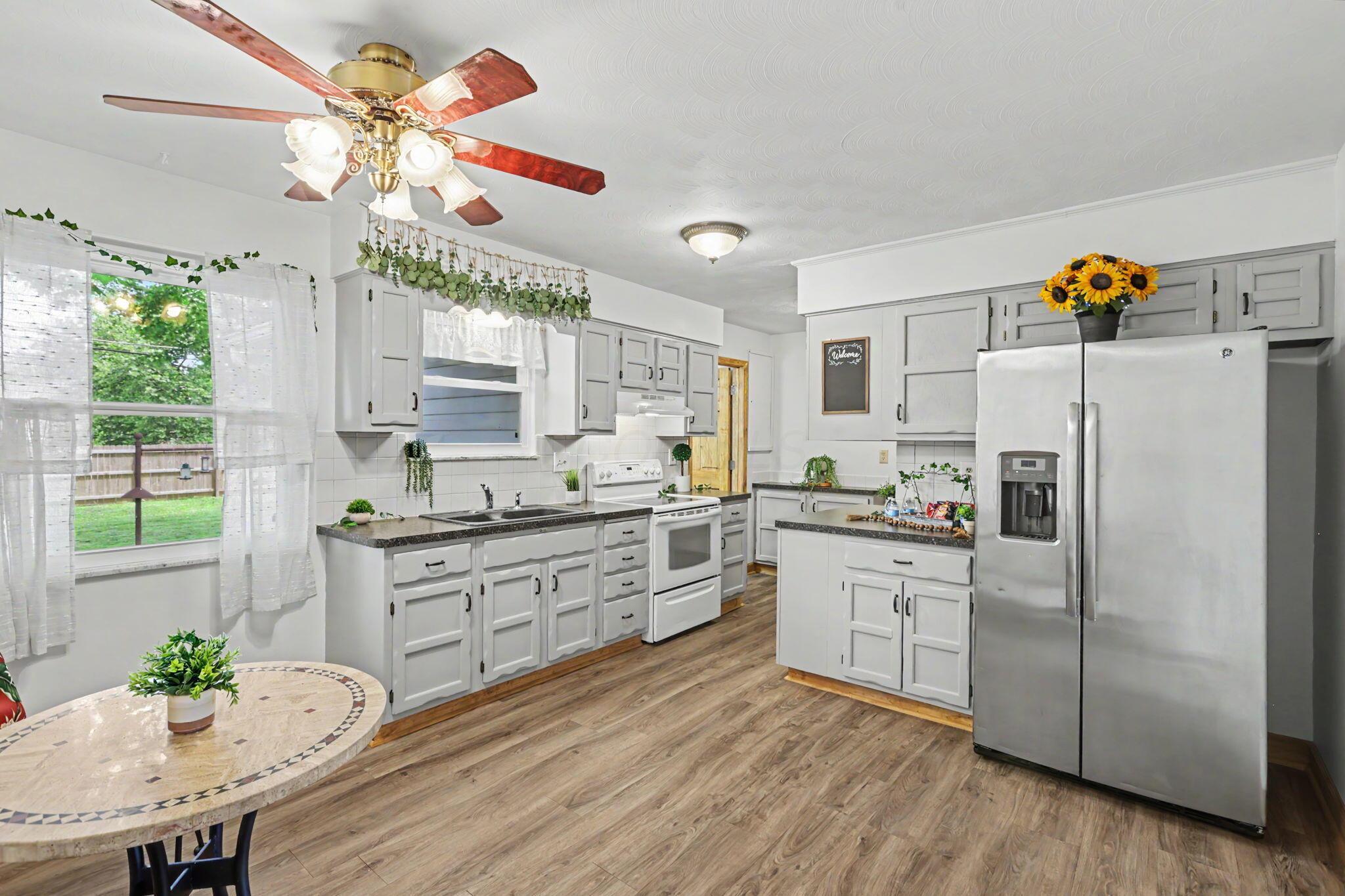 178 Cliffview Drive Property Photo 11