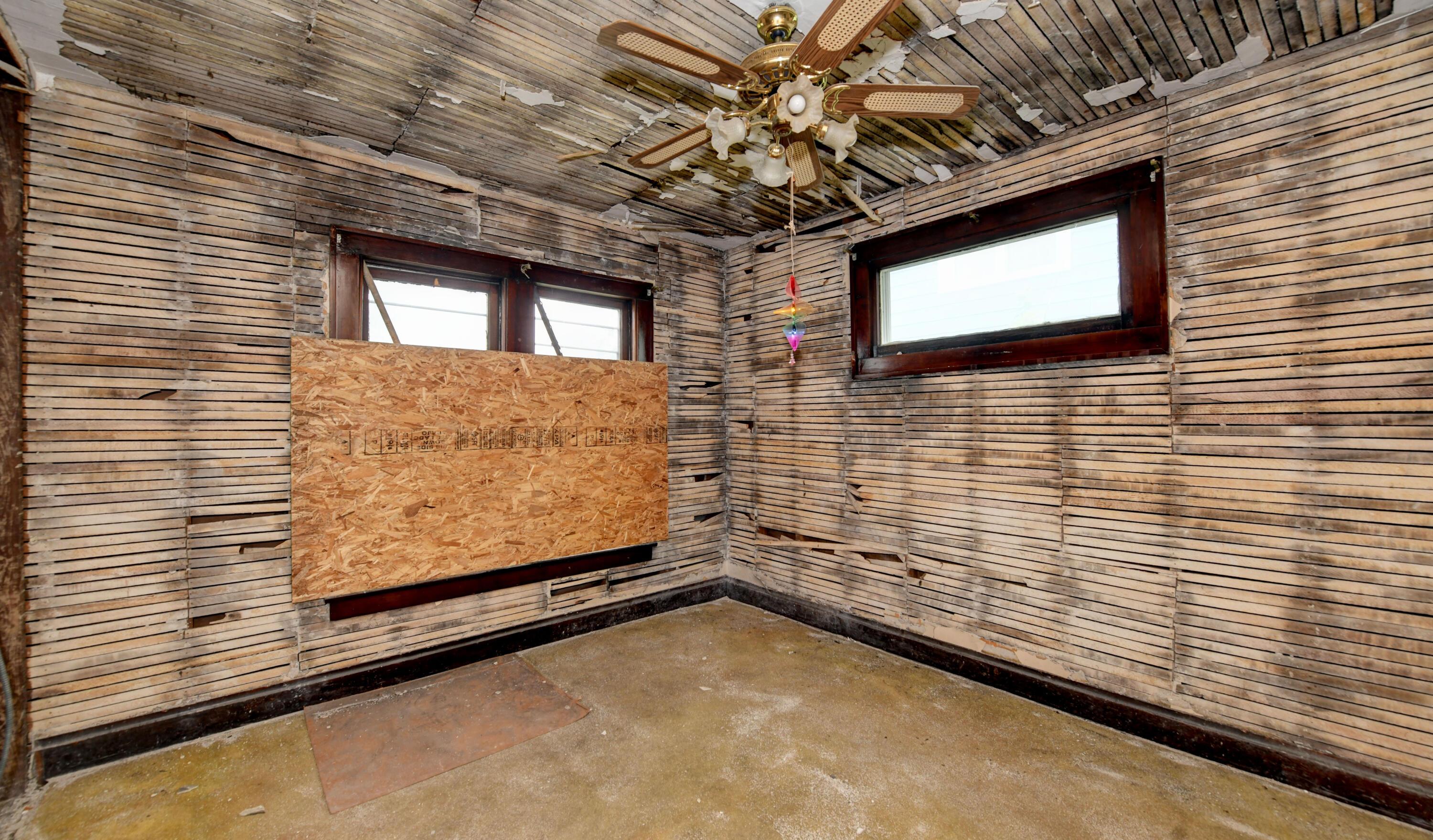 368 S Powell Avenue Property Photo 17