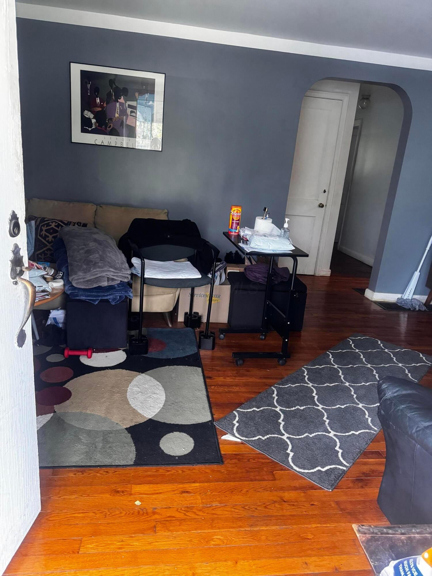 400 S James Road Property Photo 2