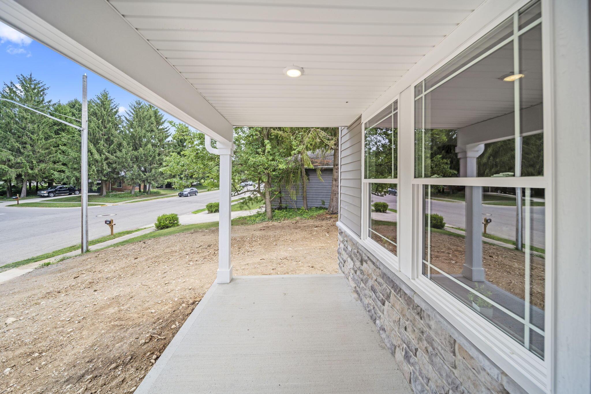 1612 Whispering Pine Lane Property Photo 10