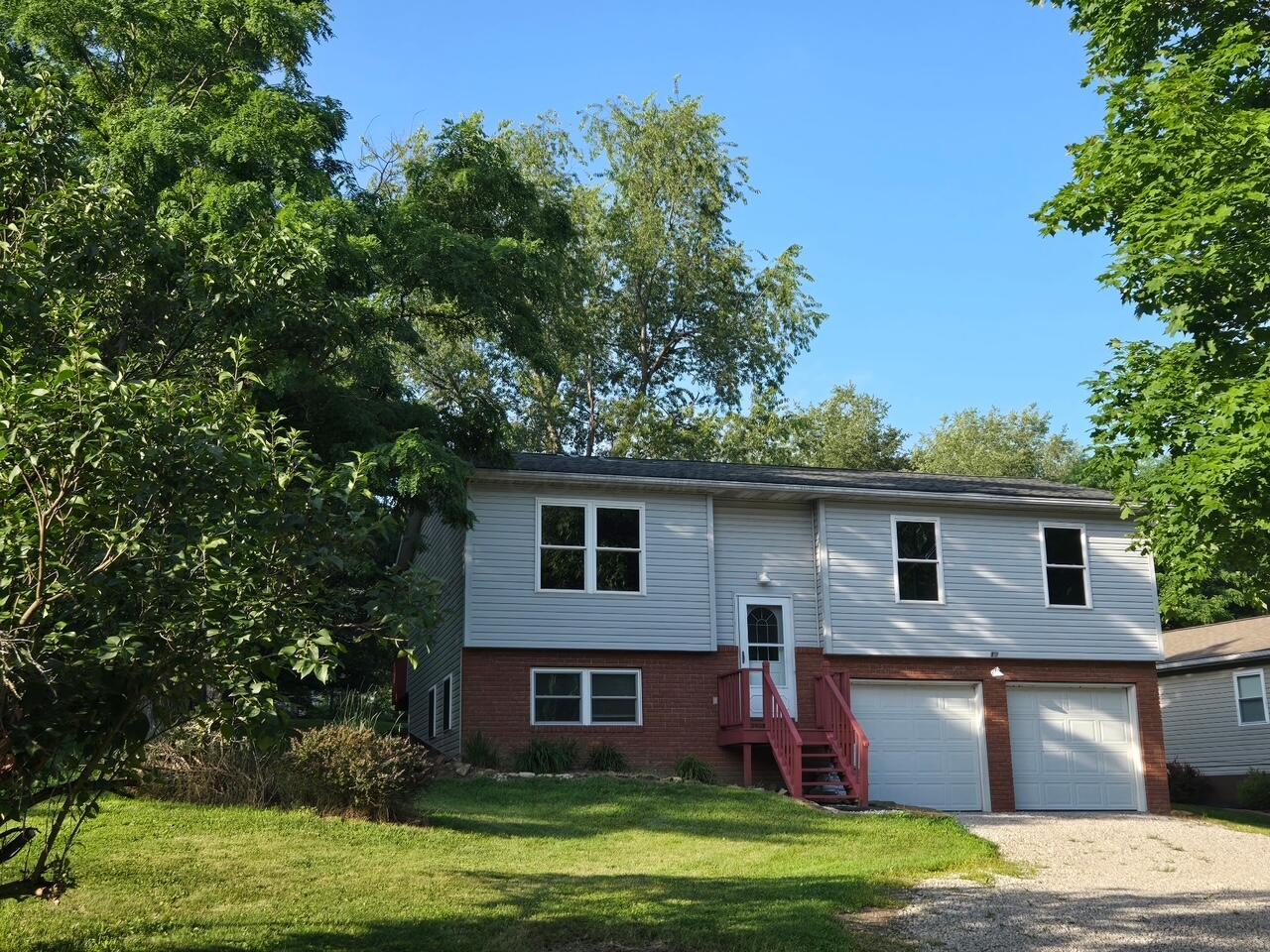 190 Crabapple Drive Property Photo 1