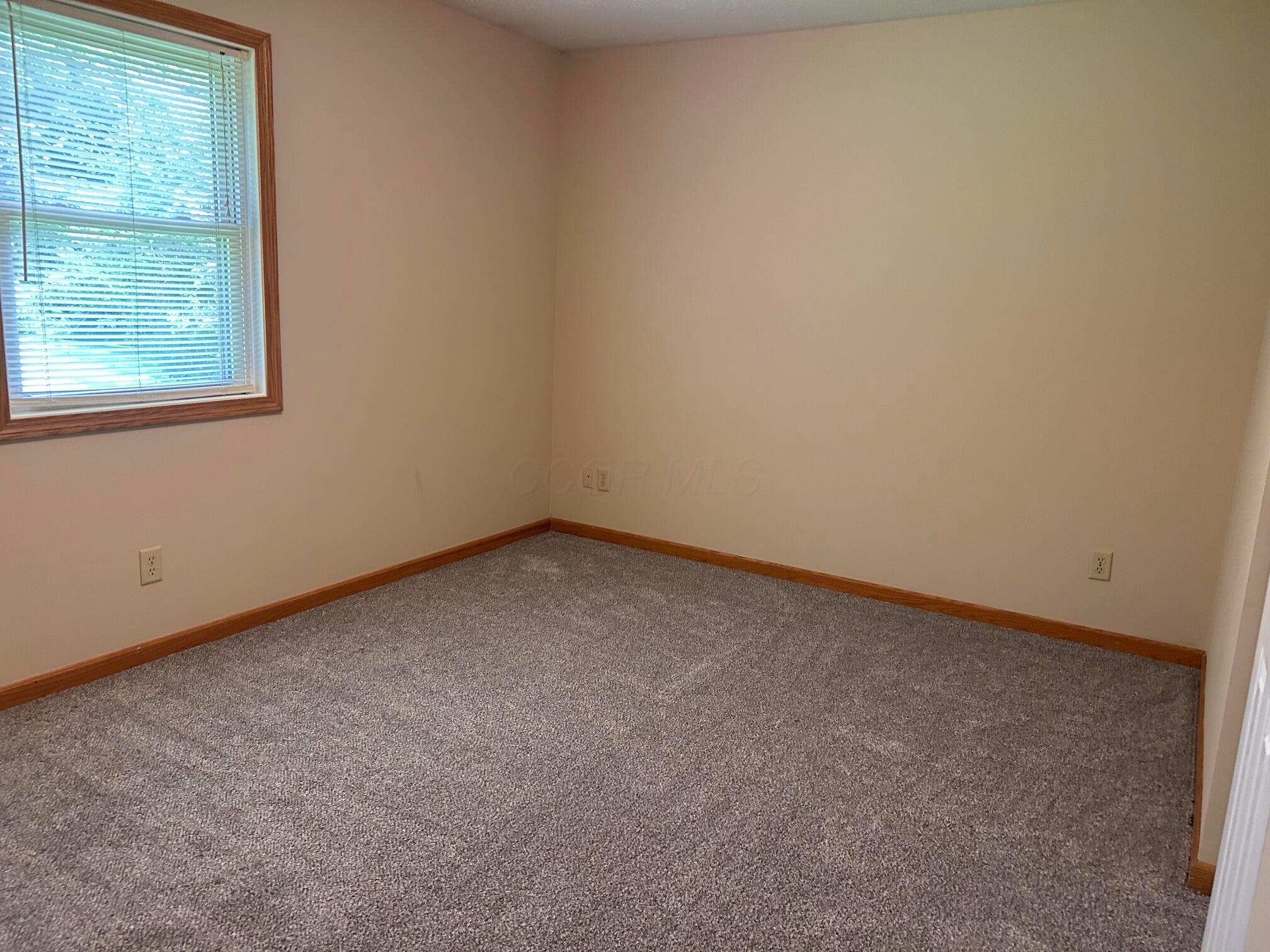 190 Crabapple Drive Property Photo 9