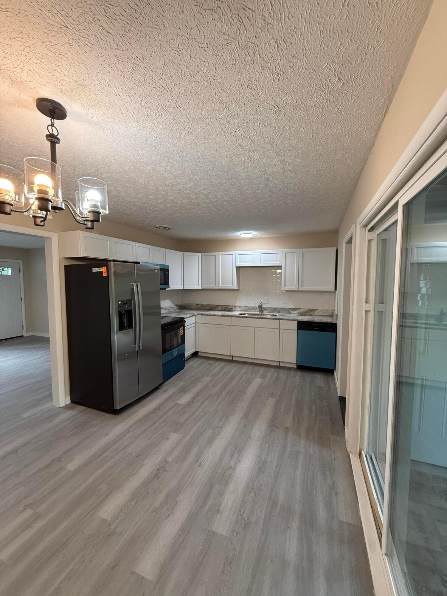 4475 Ellery Drive Property Photo 2