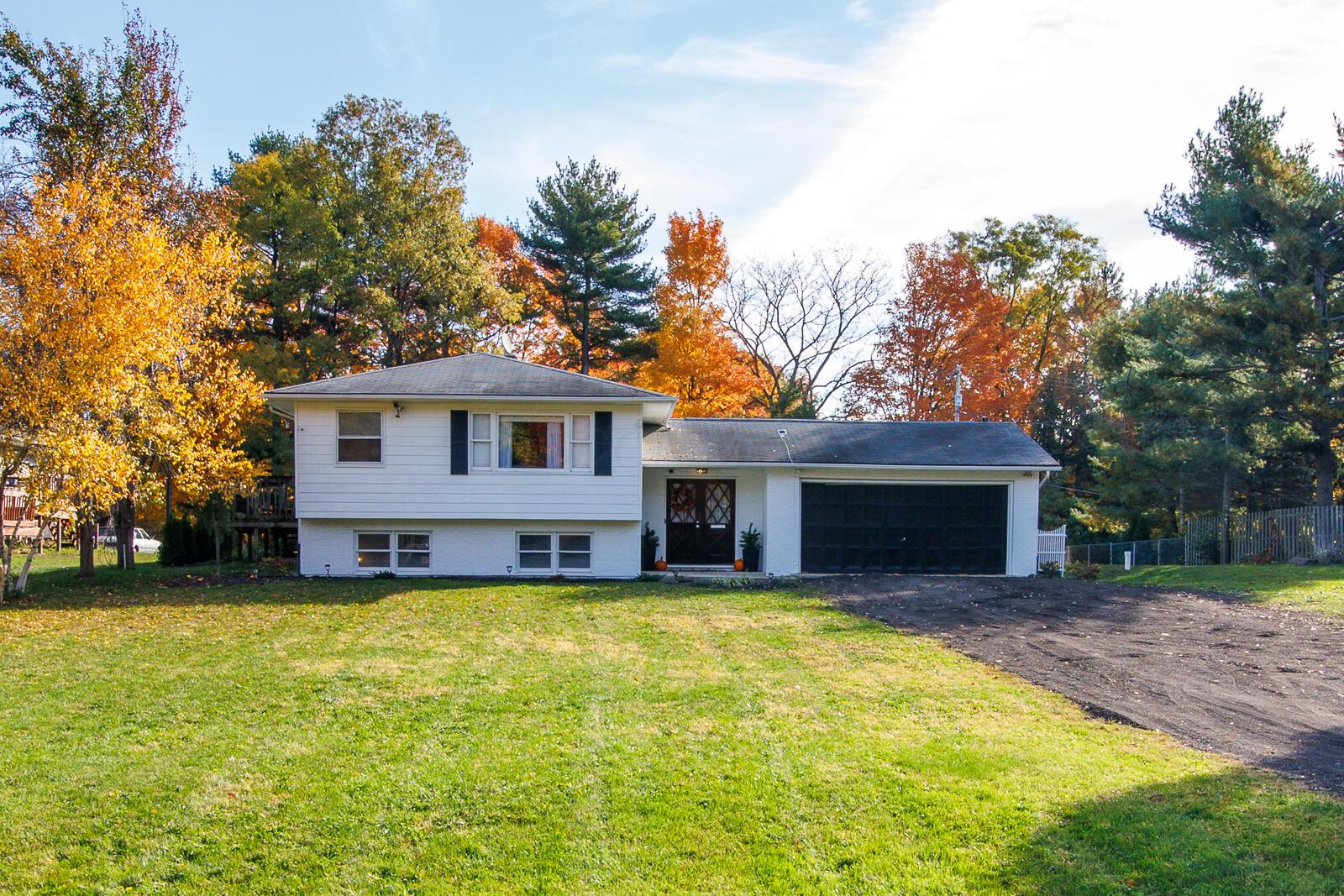 3548 S Hamilton Road Property Photo 1