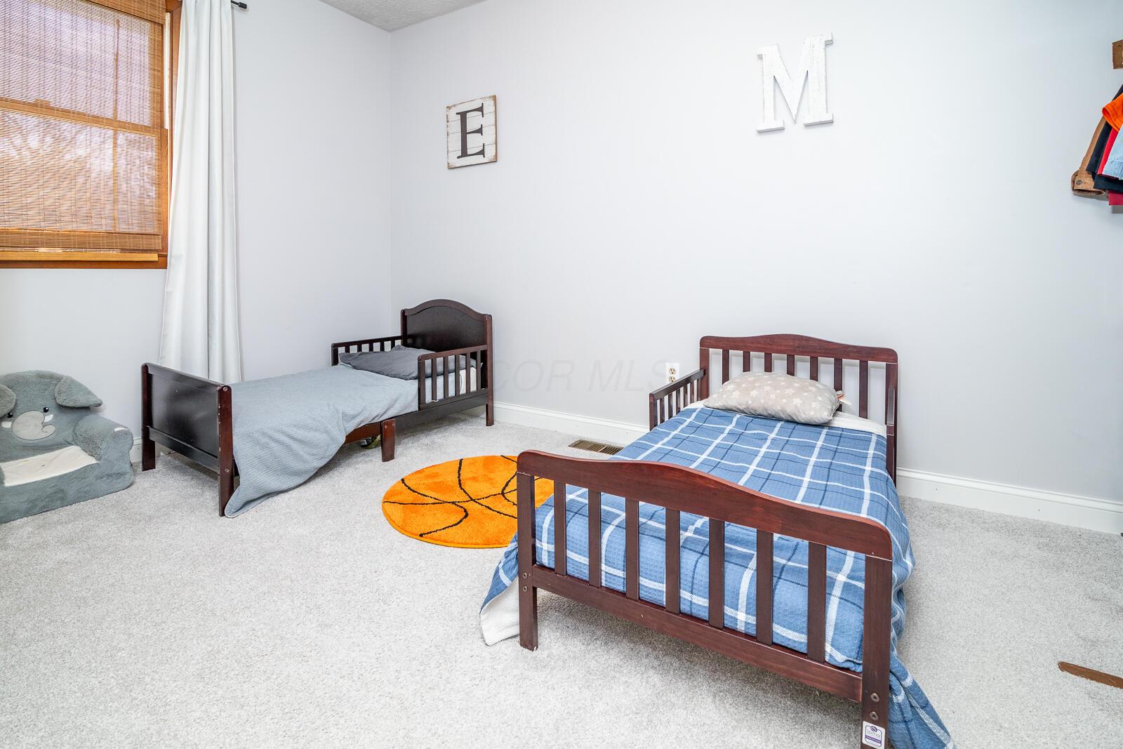 3548 S Hamilton Road Property Photo 16