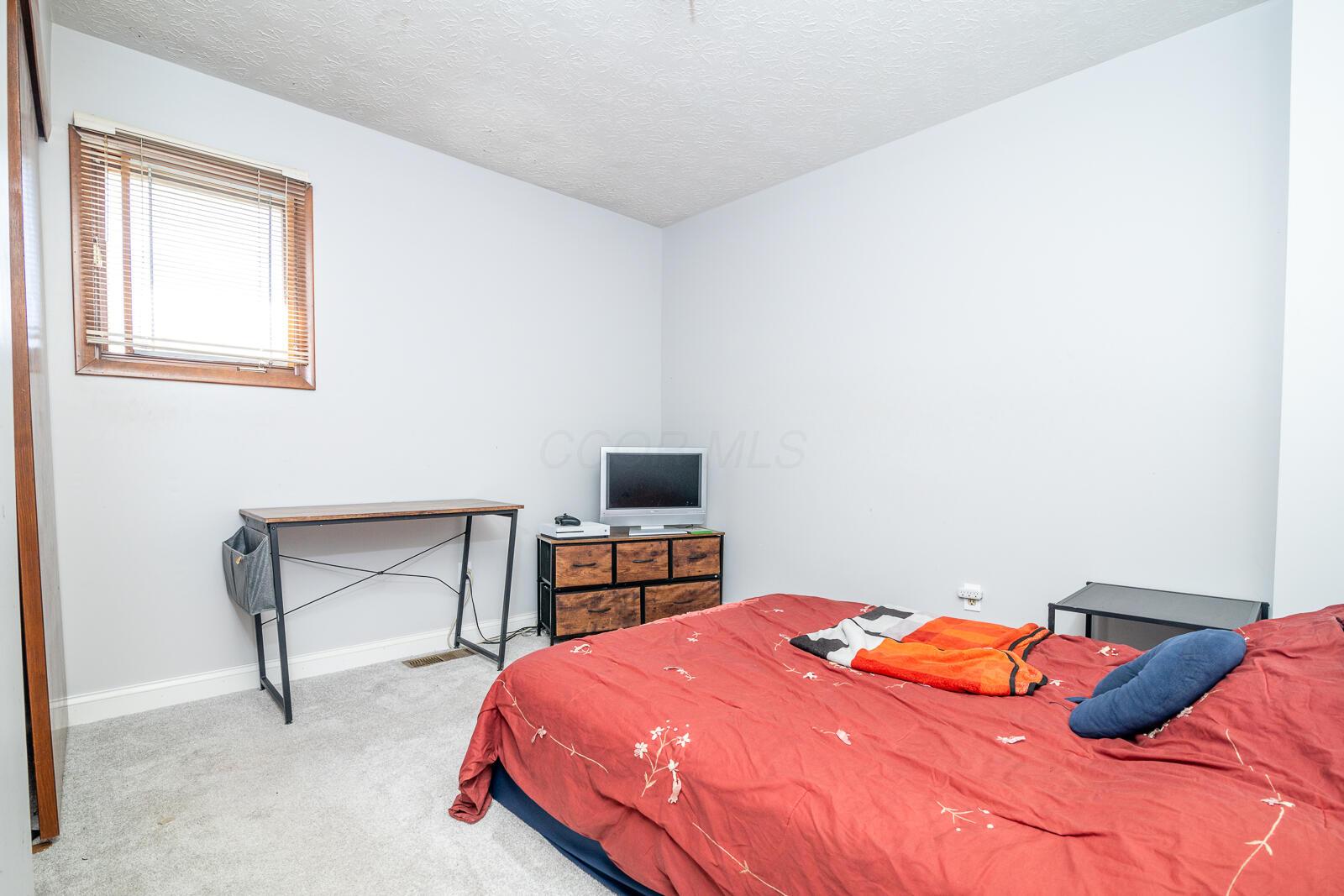 3548 S Hamilton Road Property Photo 18