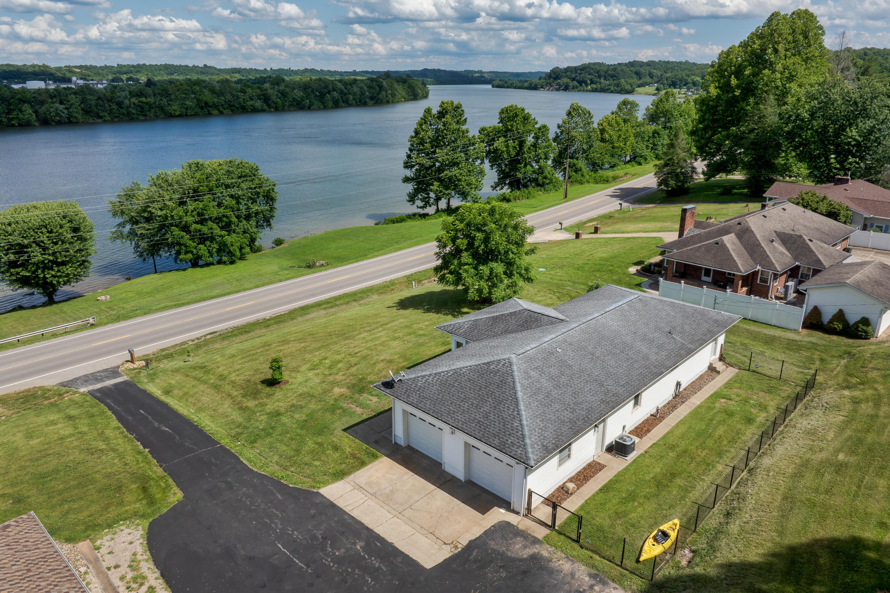 6506 State Route 7 S Property Photo 1
