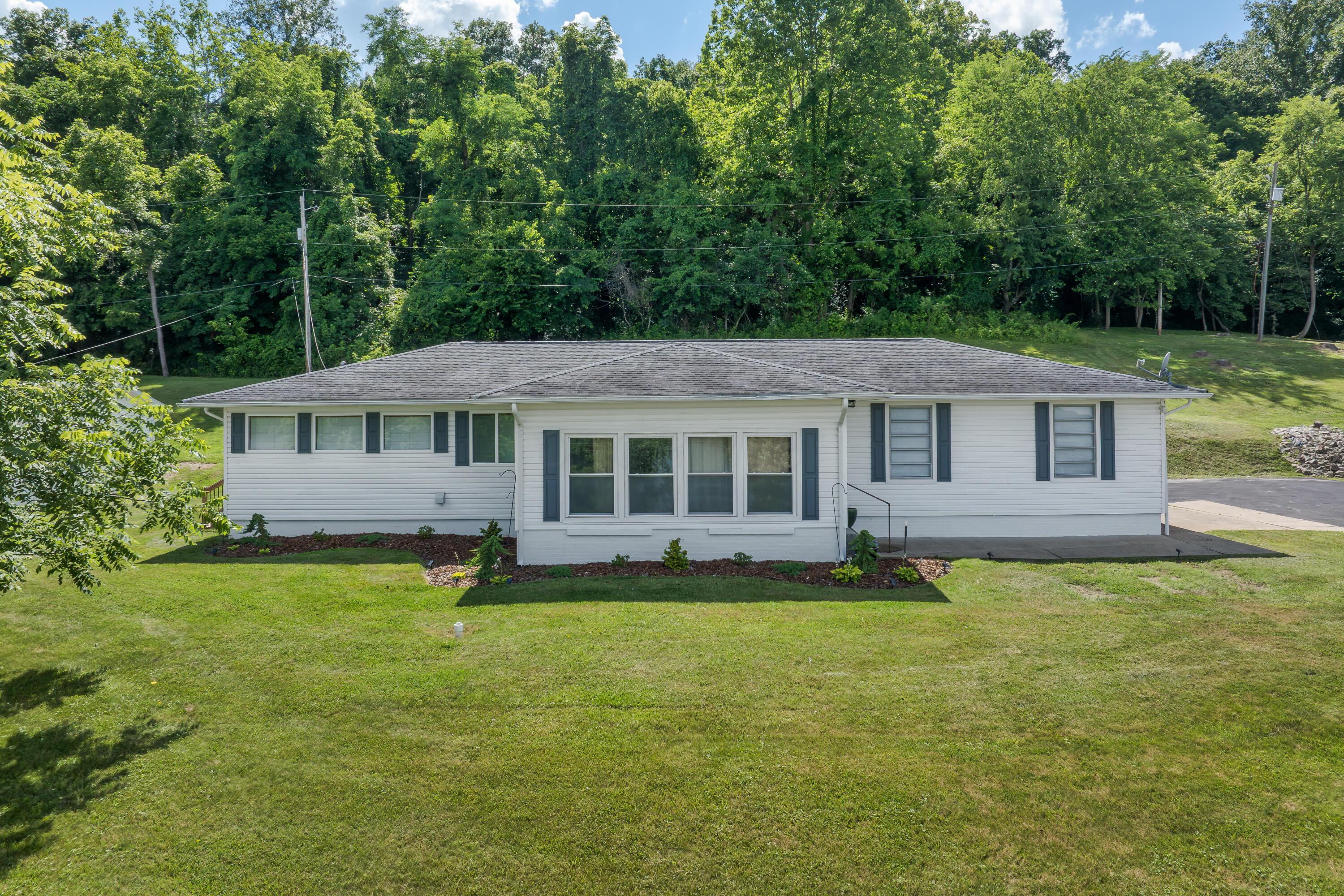 6506 State Route 7 S Property Photo 5