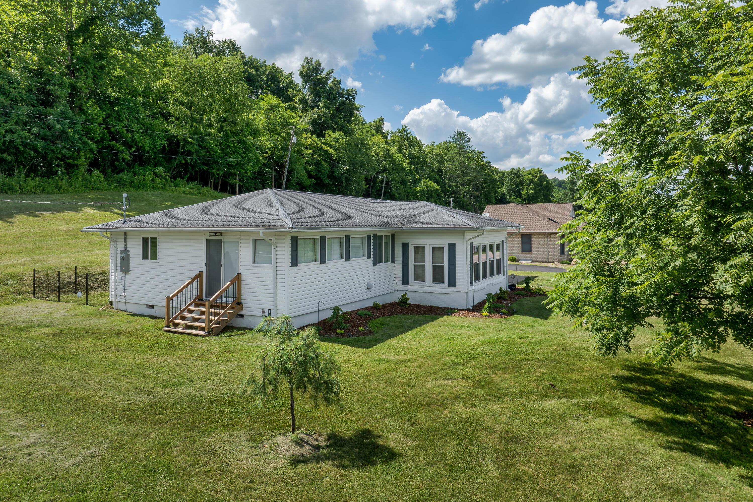 6506 State Route 7 S Property Photo 6