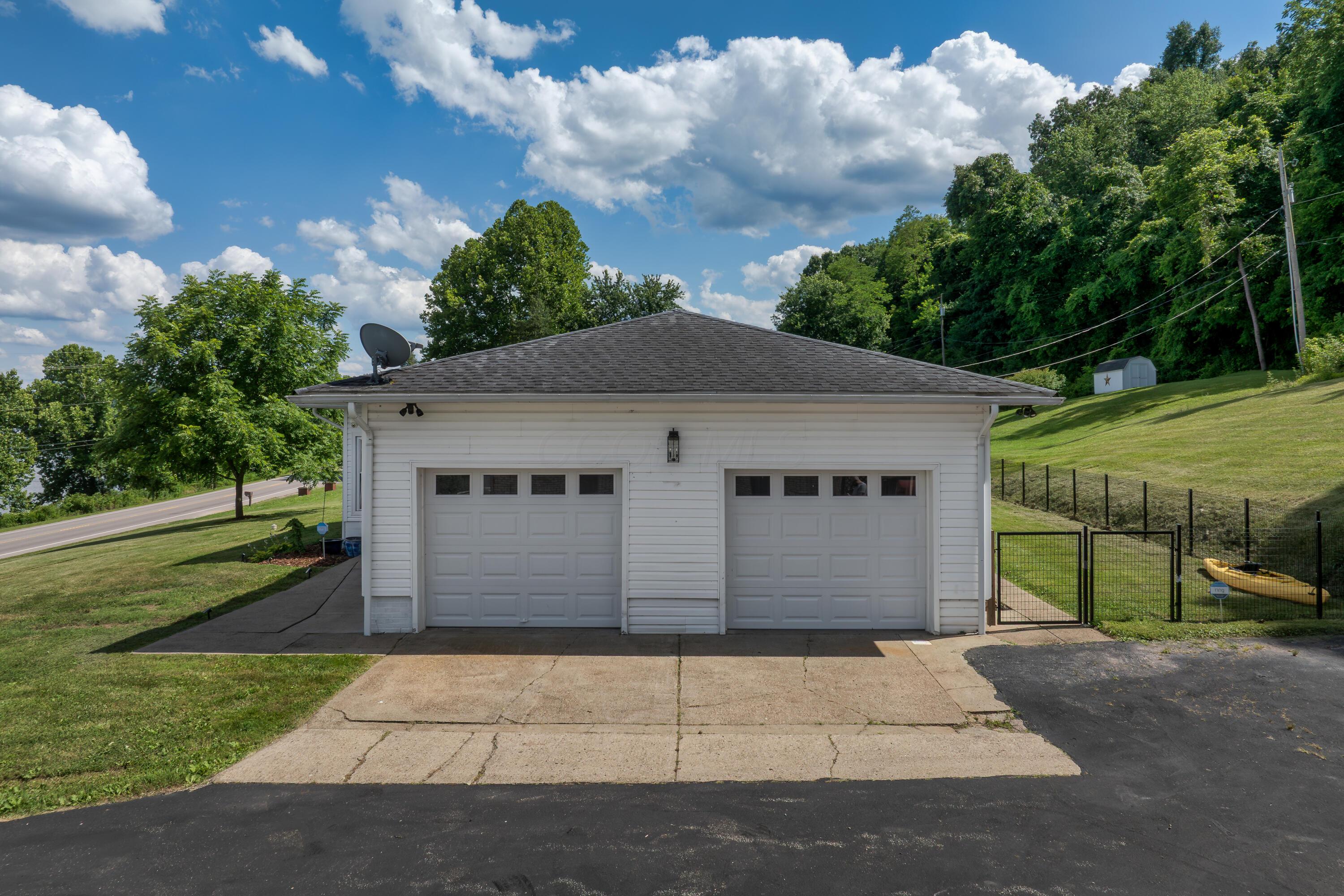 6506 State Route 7 S Property Photo 8