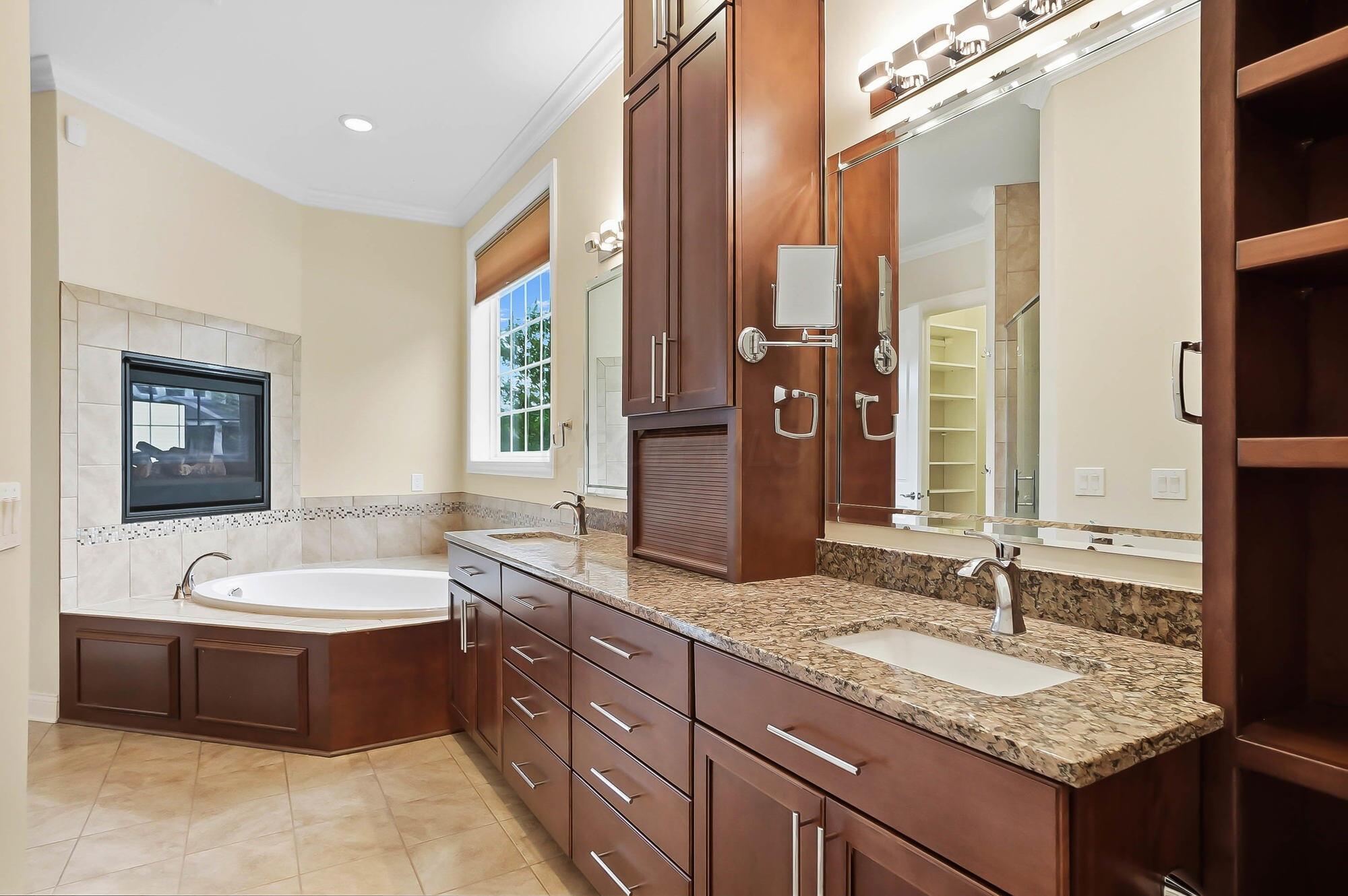 2905 Highland Woods Boulevard Property Photo 57