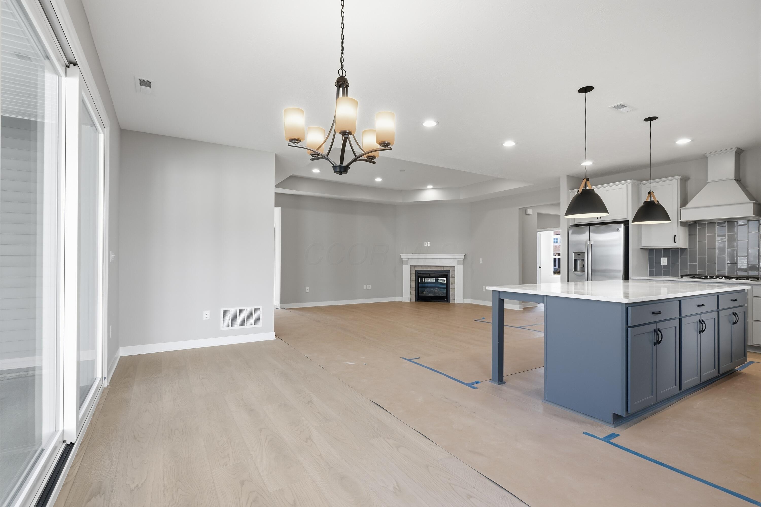 4541 Corsican E Property Photo 9