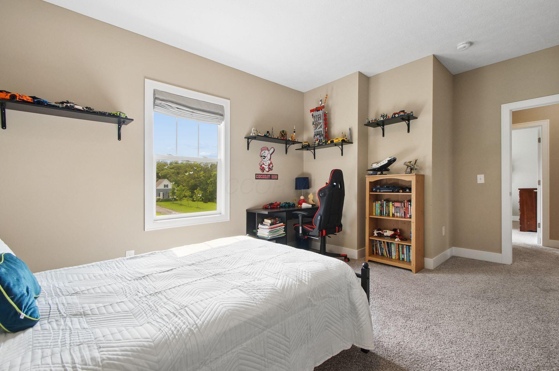 8580 Fitzhamon Drive Property Photo 44